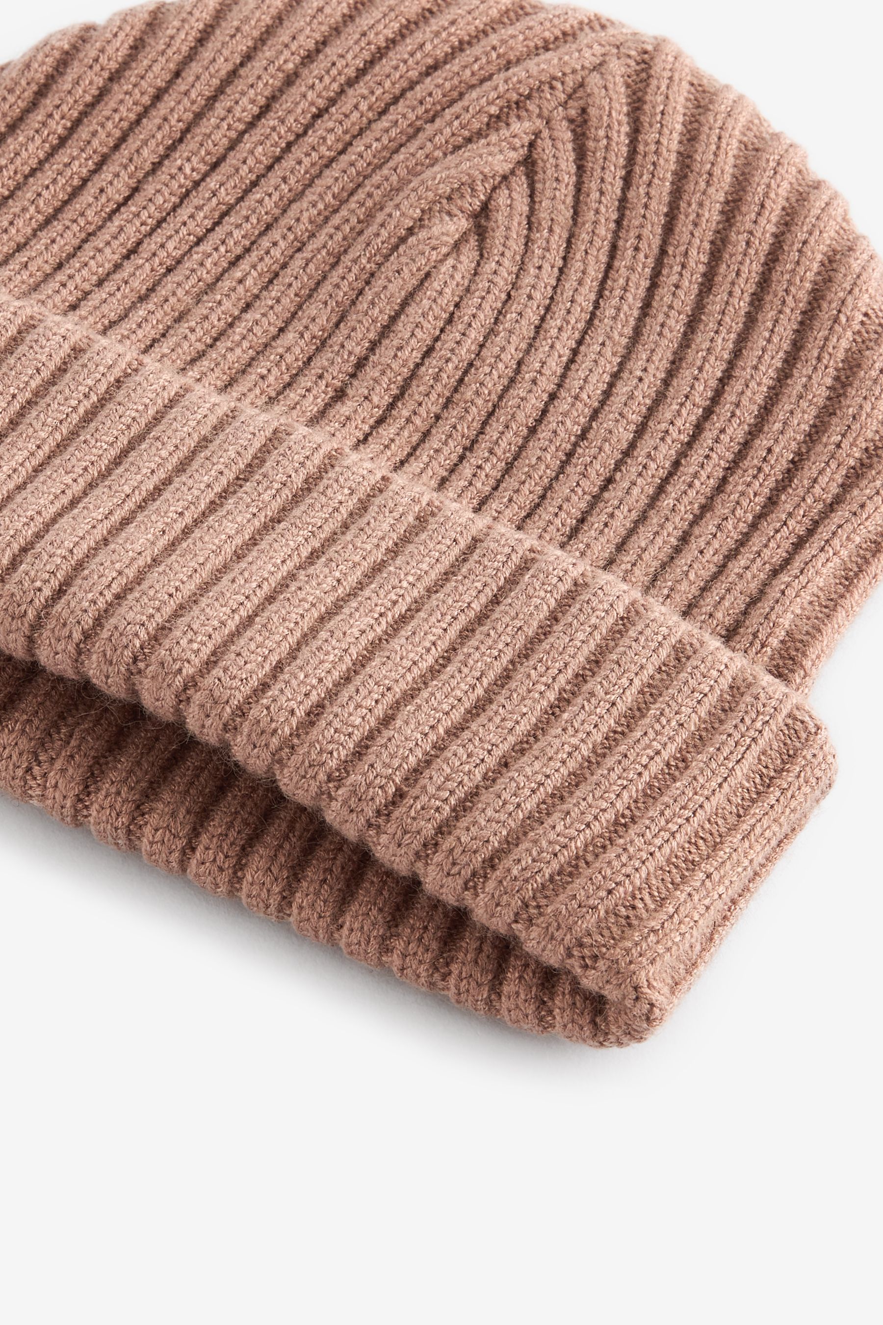 Tan beanie hat hotsell