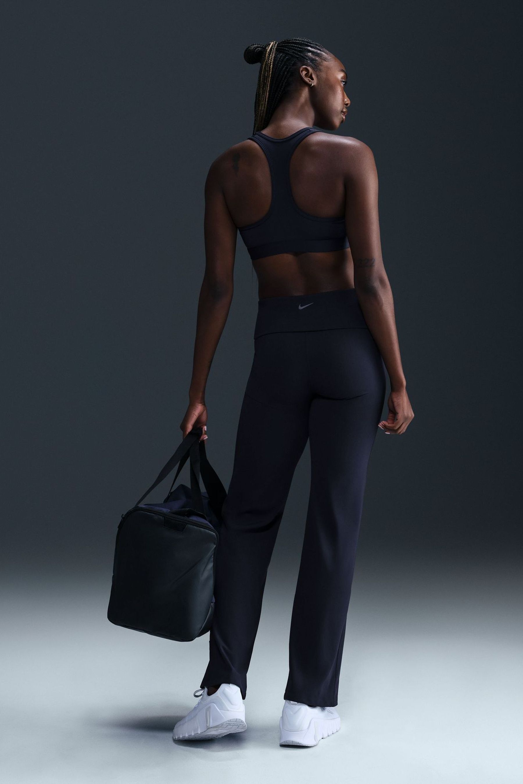 Nike women's legend 2.0 regular dri-fit pant top