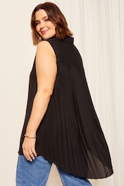 Curves Like These Black Sleeveless Pleated Back Button Through Shirt - Image 2 of 4