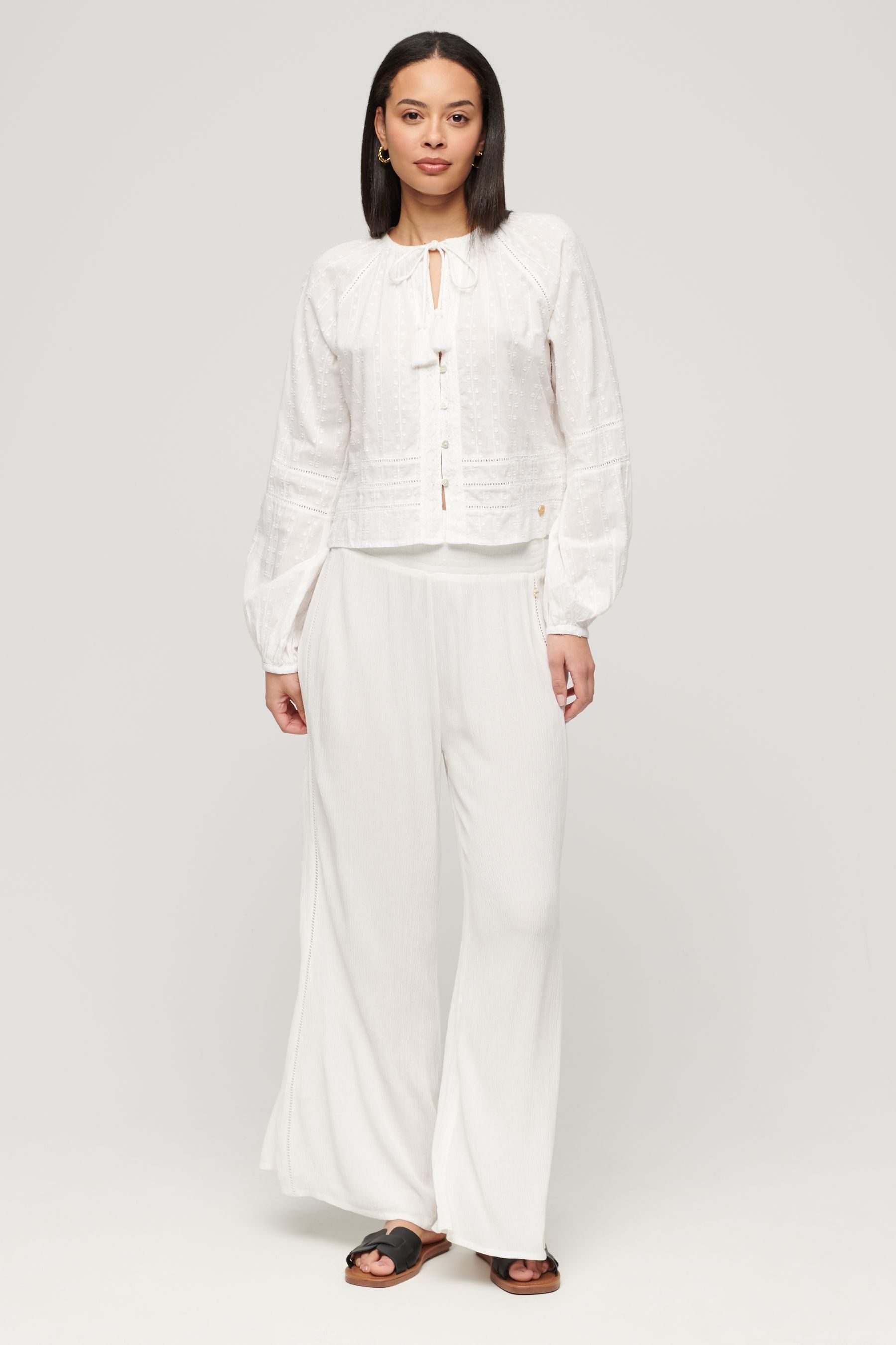 White beach trousers outlet