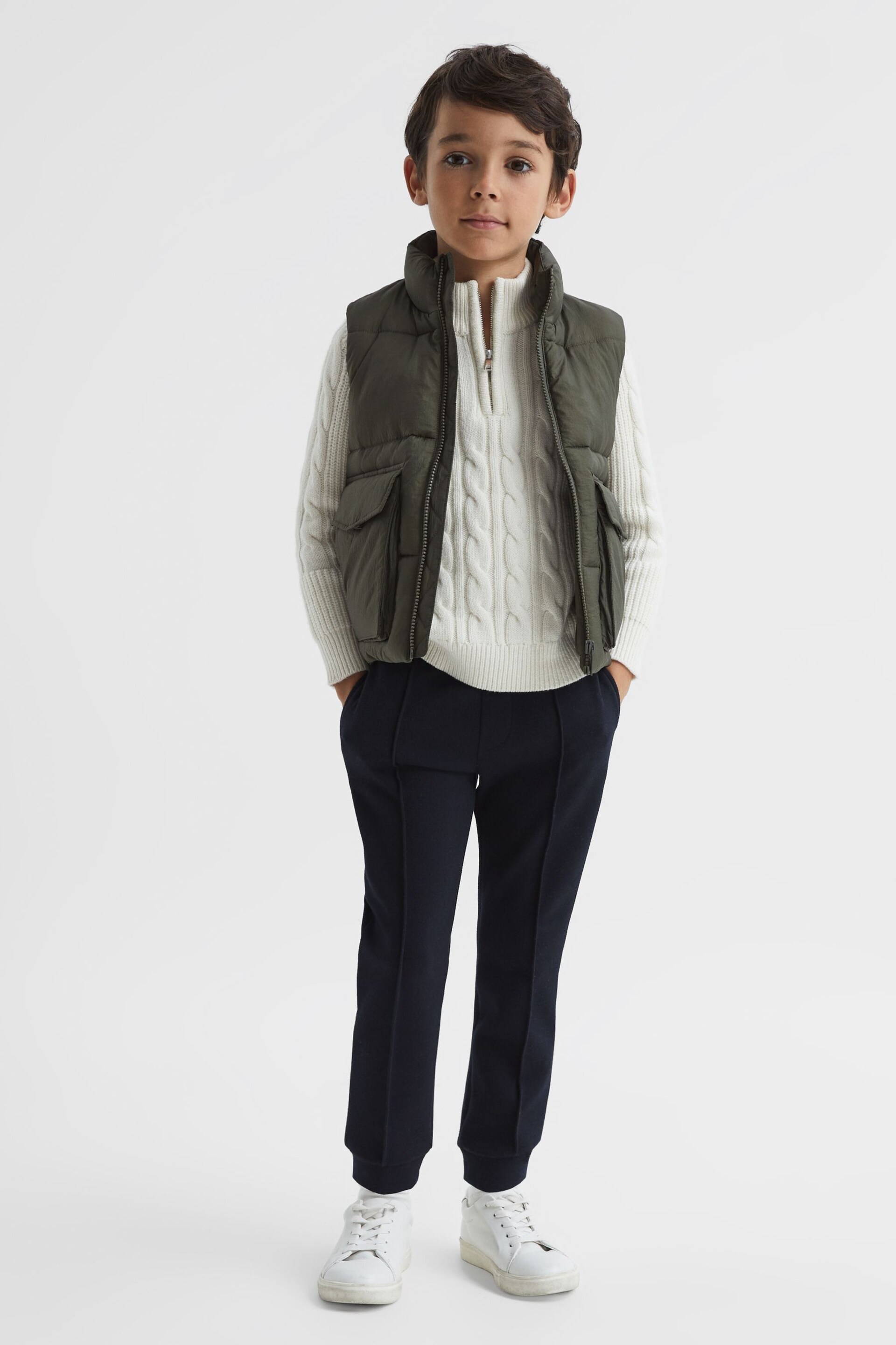 Reiss Sage Westbrook Senior Sleeveless Funnel Neck Puffer Gilet - Image 3 of 6