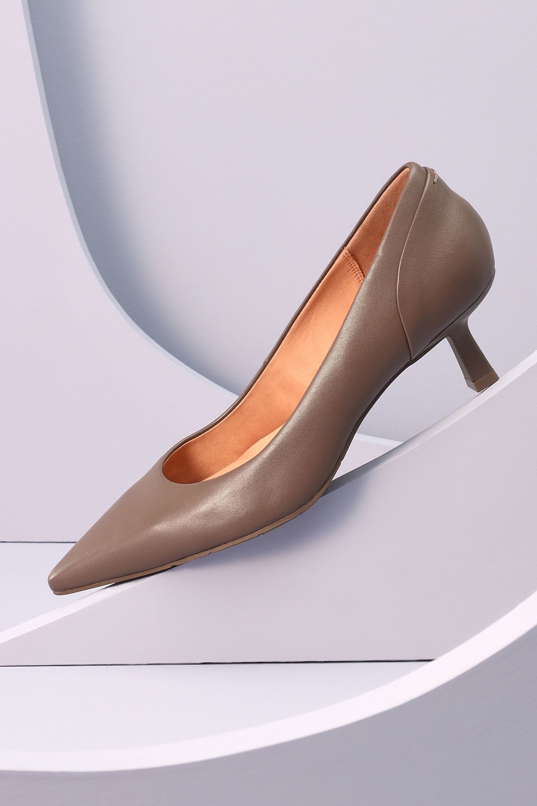 Dark brown kitten heels discount
