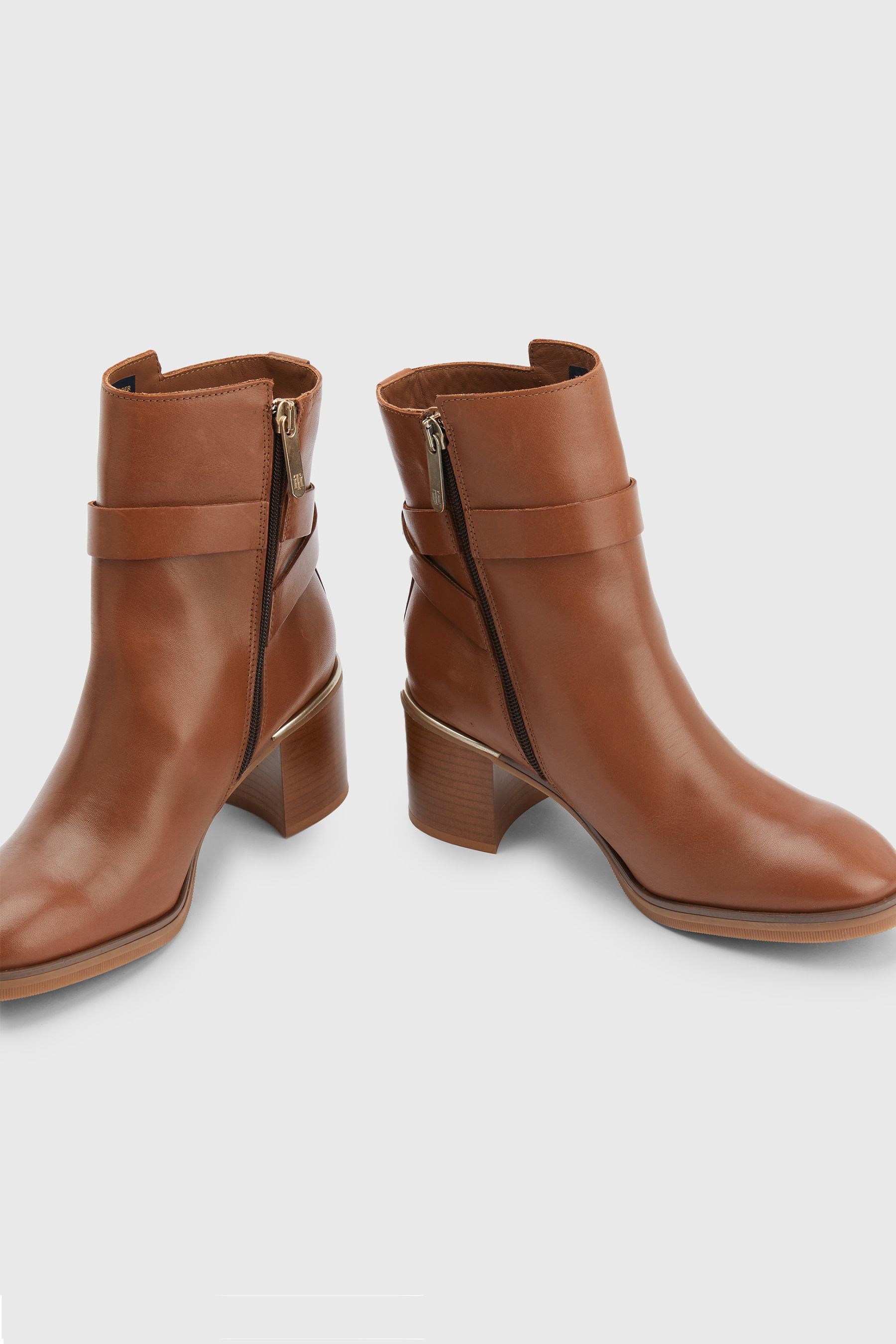 Tommy hilfiger tan boots hotsell