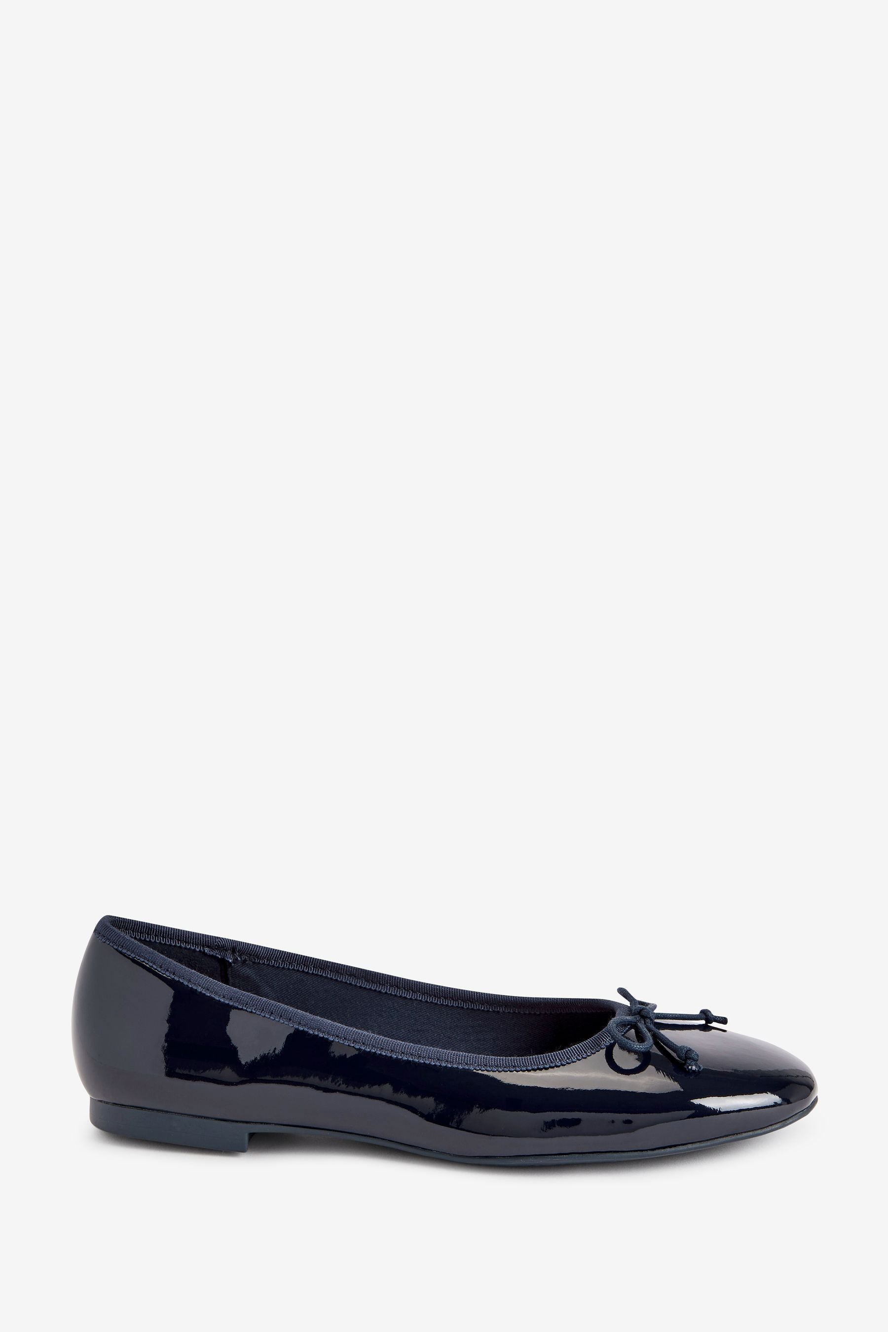 Comfortable navy blue flats deals