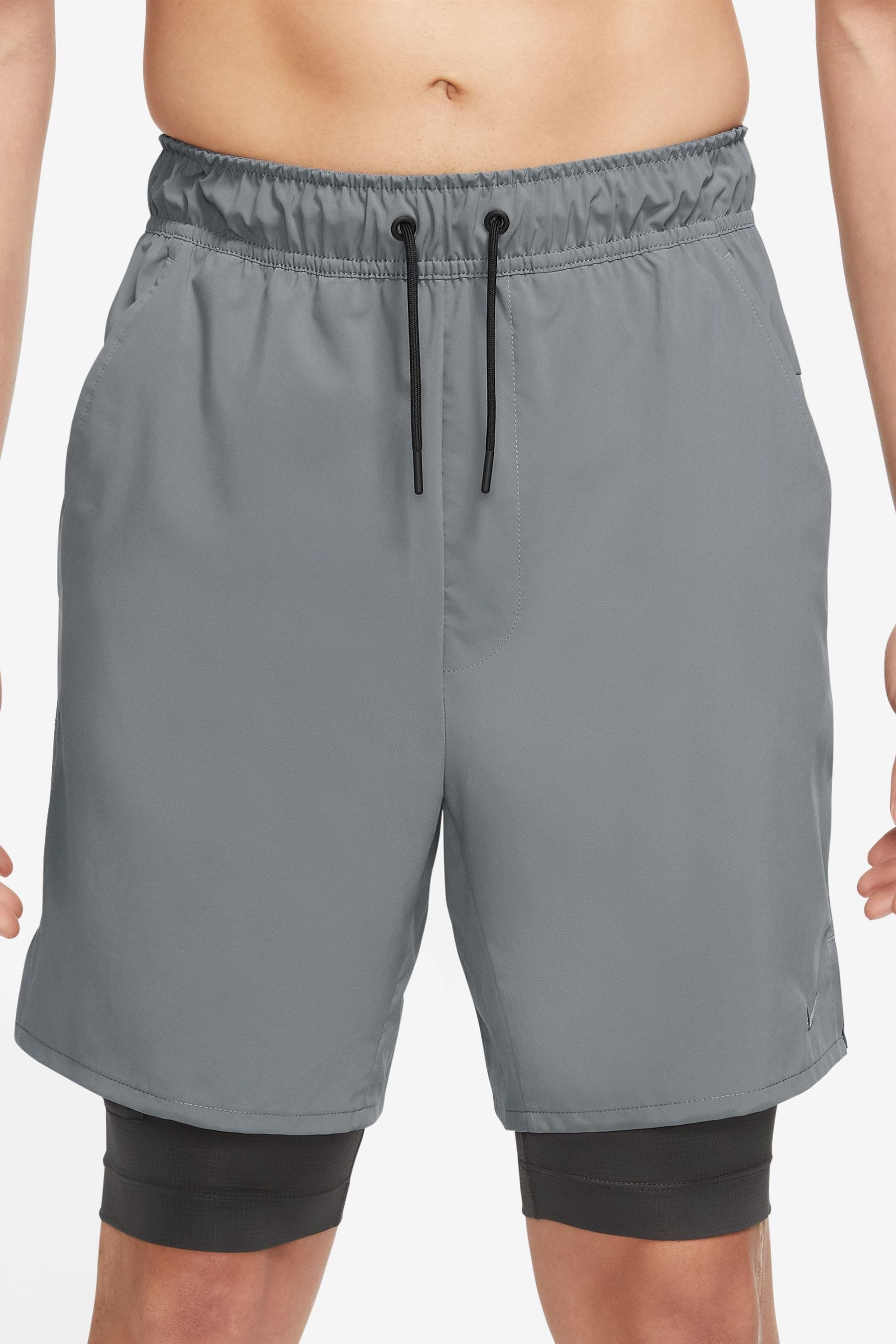Nike 2 in 1 training shorts discount