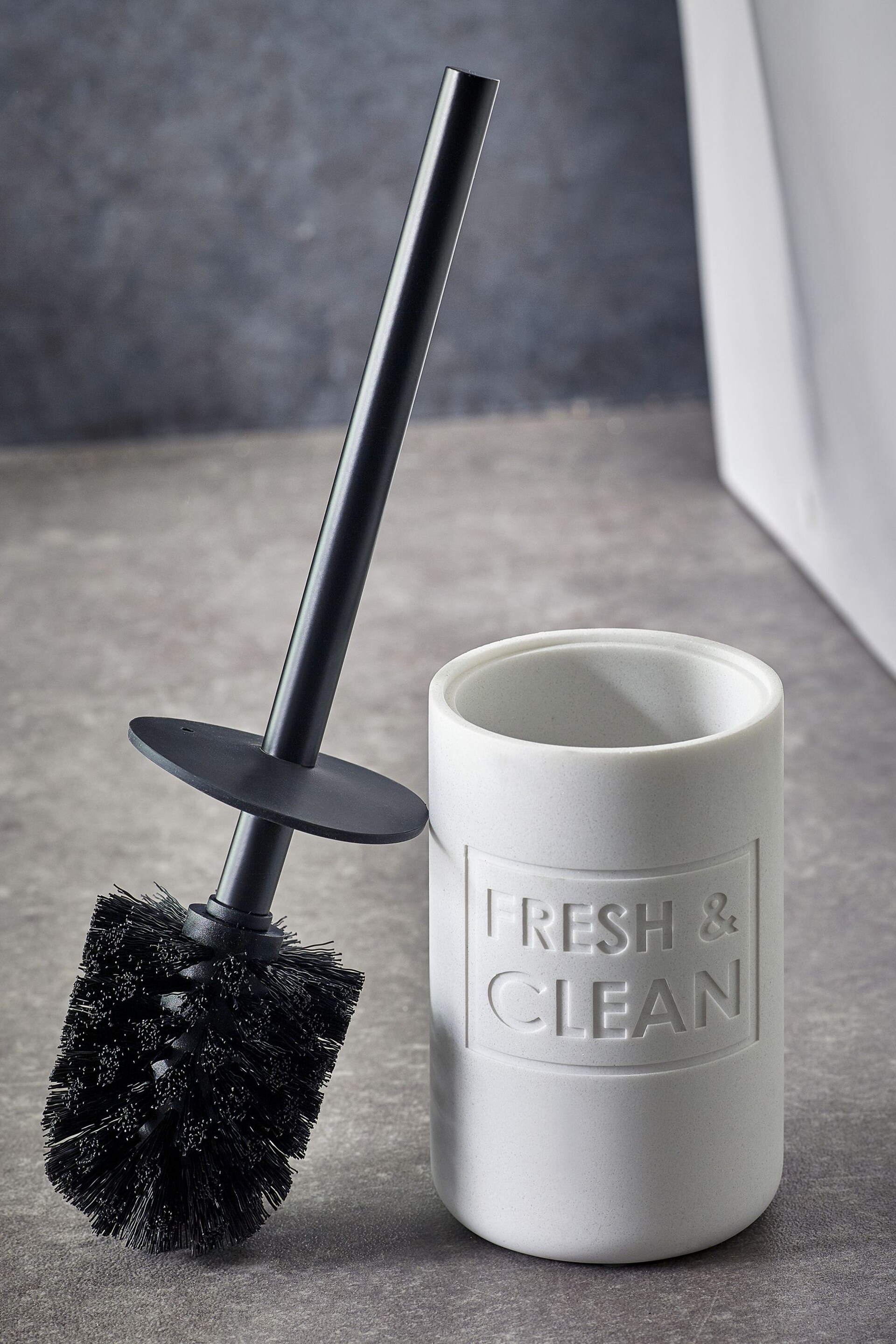 White Fresh And Clean Toilet Brush - Image 2 of 5