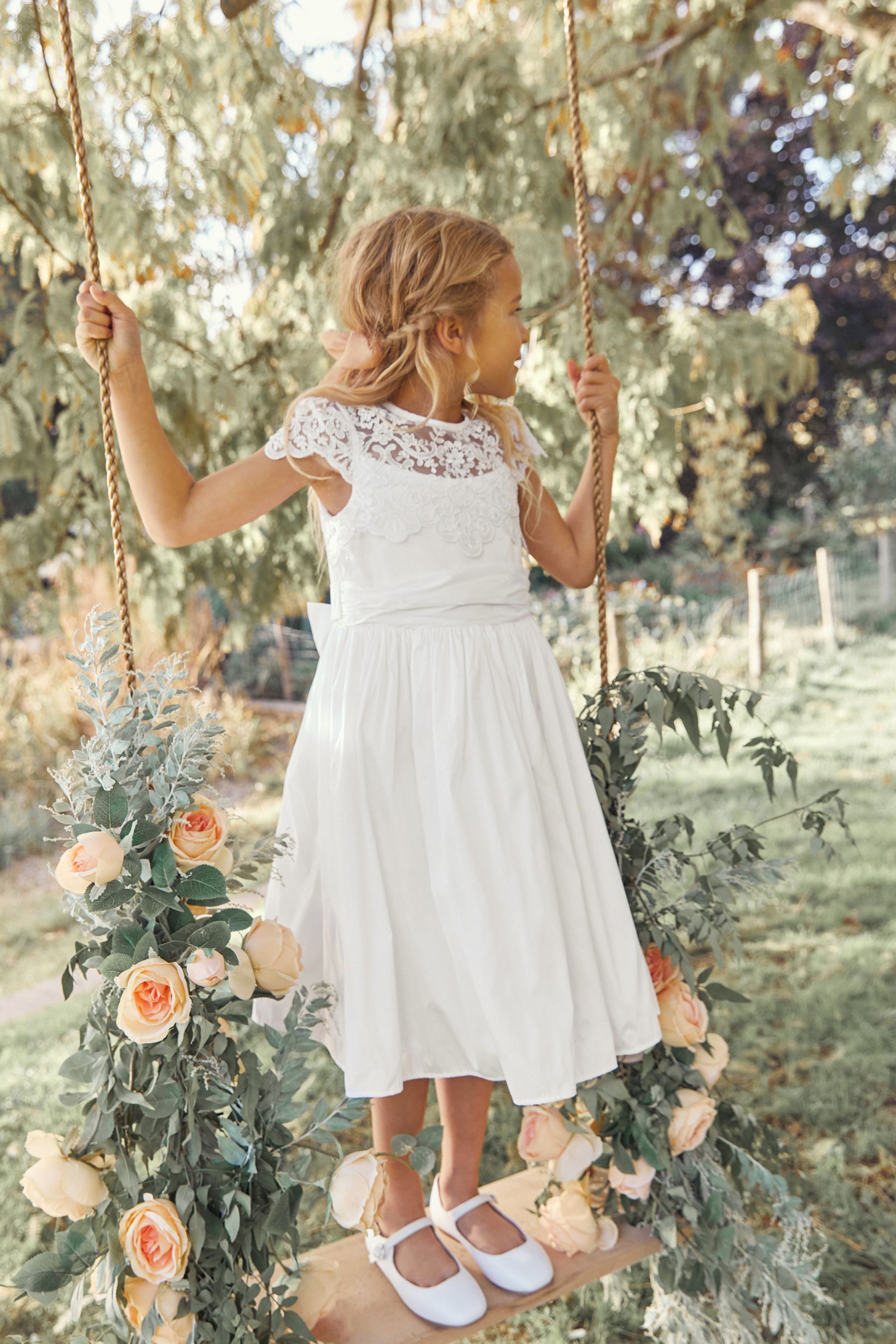 Flower girl next 2025