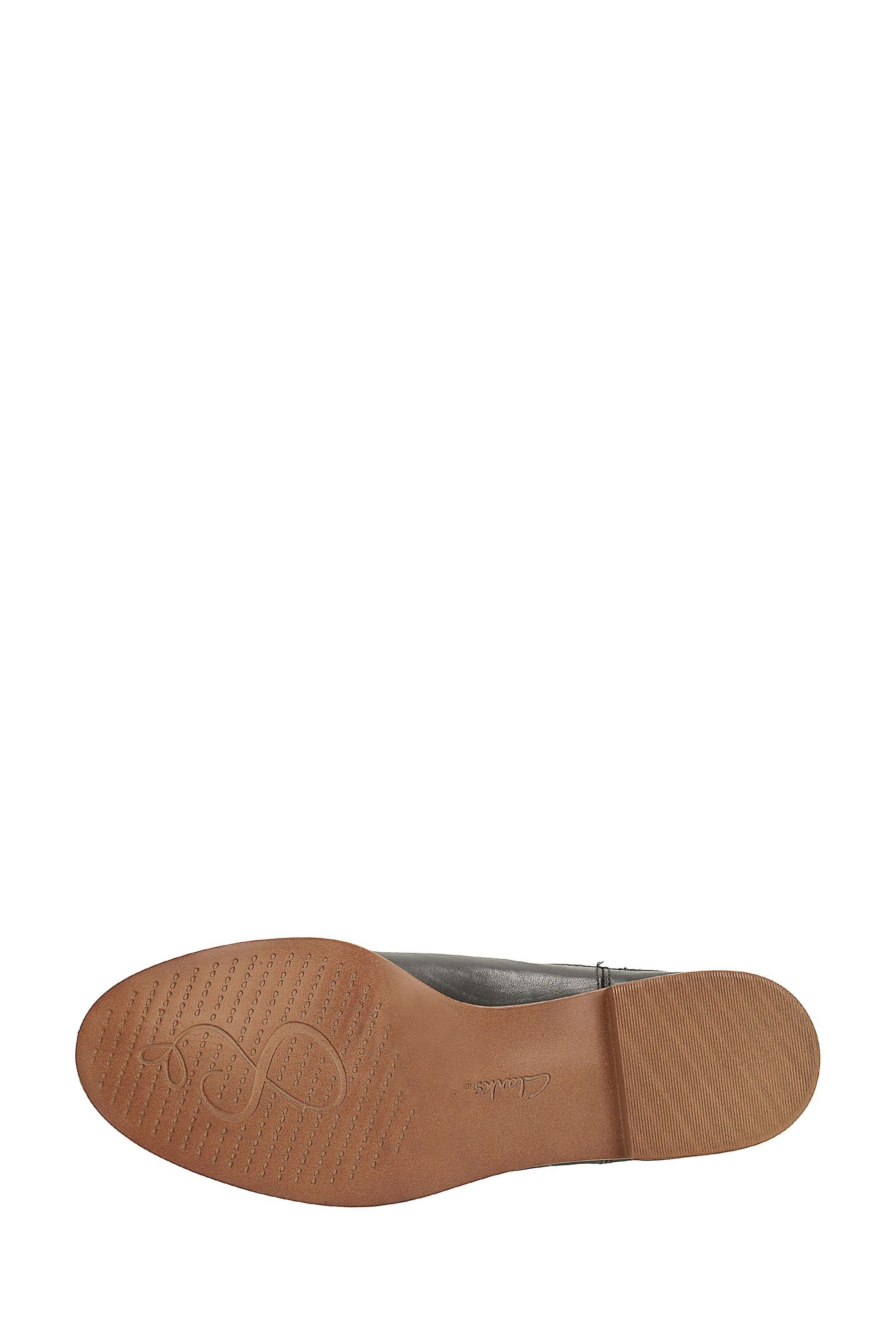 Clarks taylor shine wide fit shop