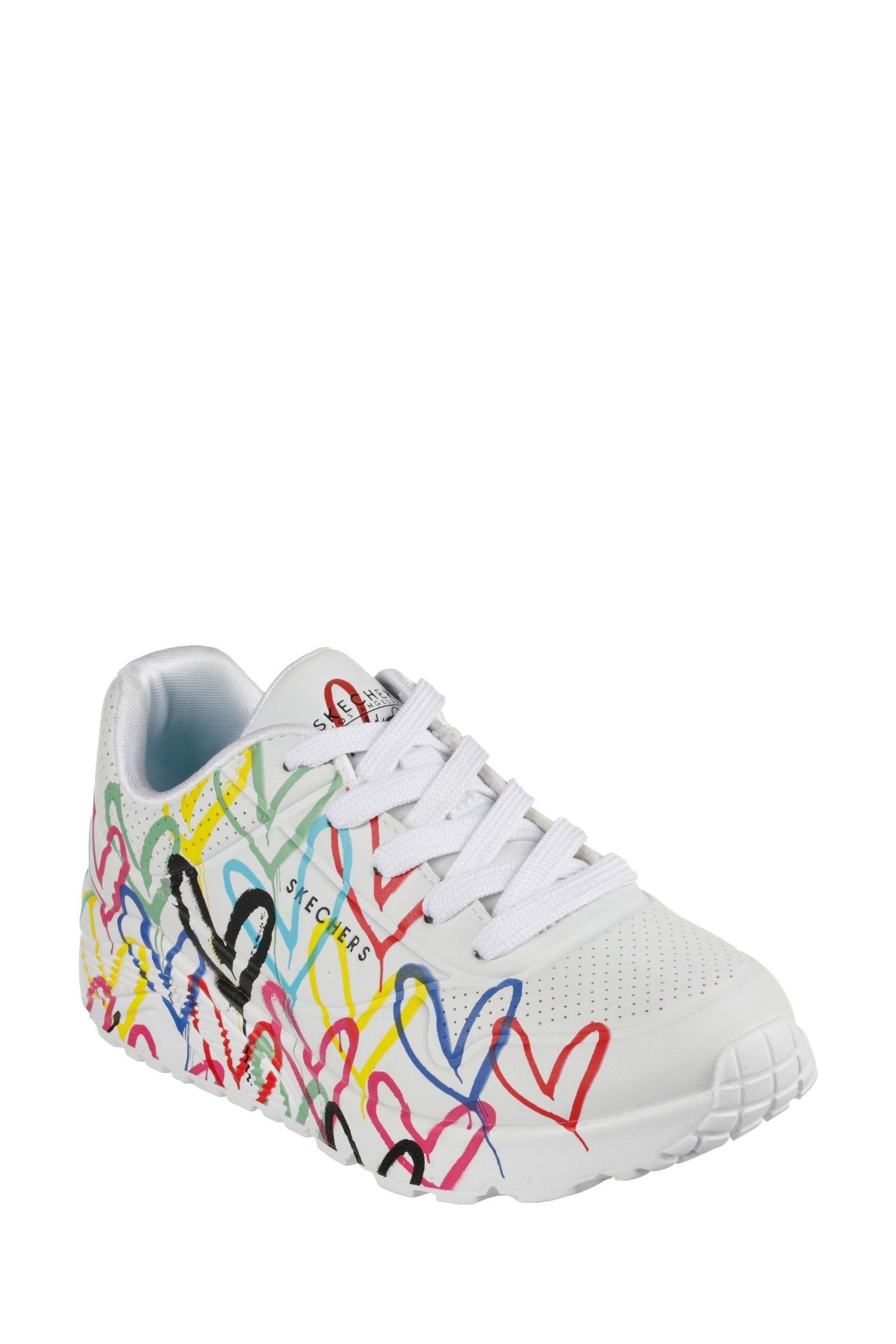 Junior white skechers cheap