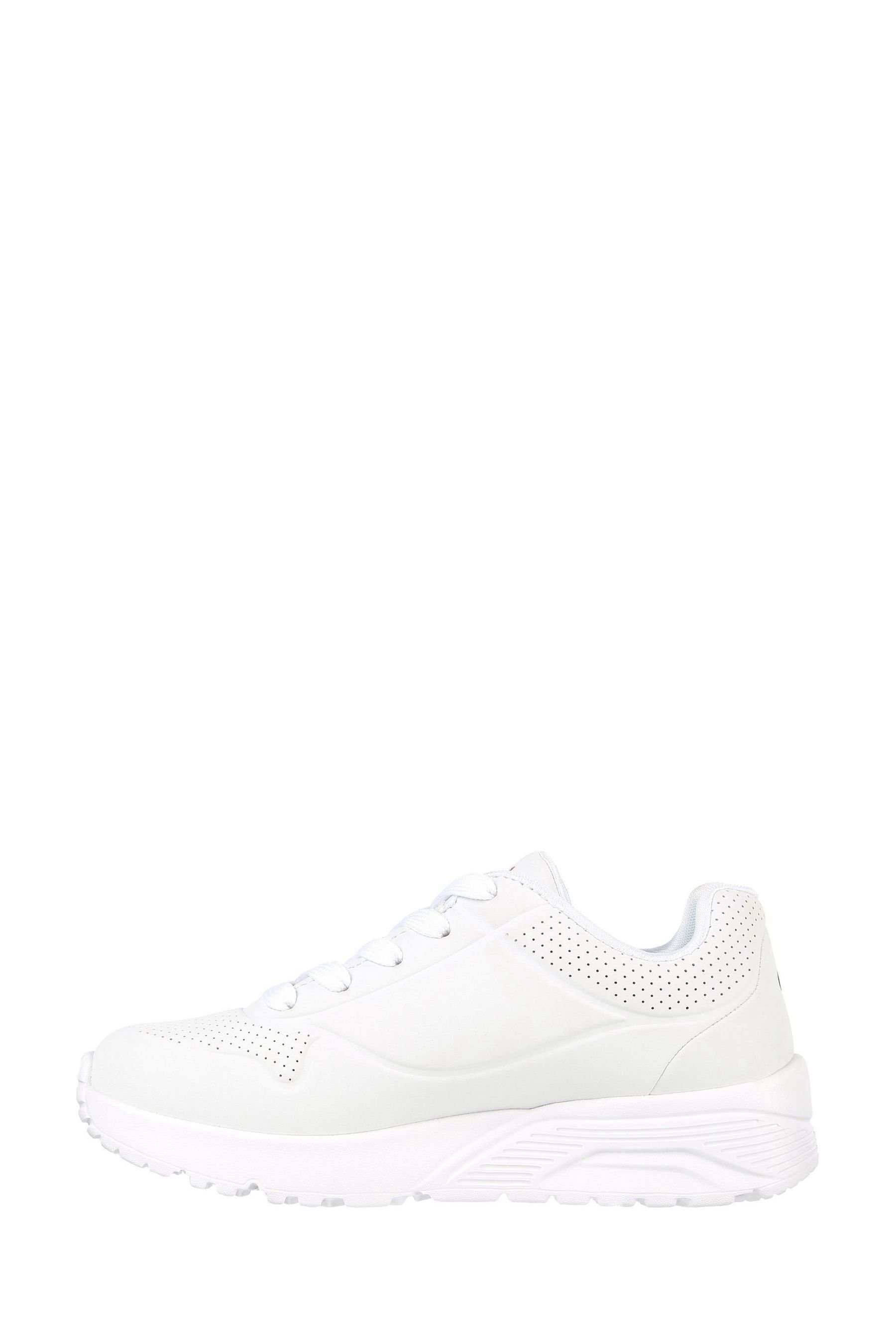 White skechers kids top