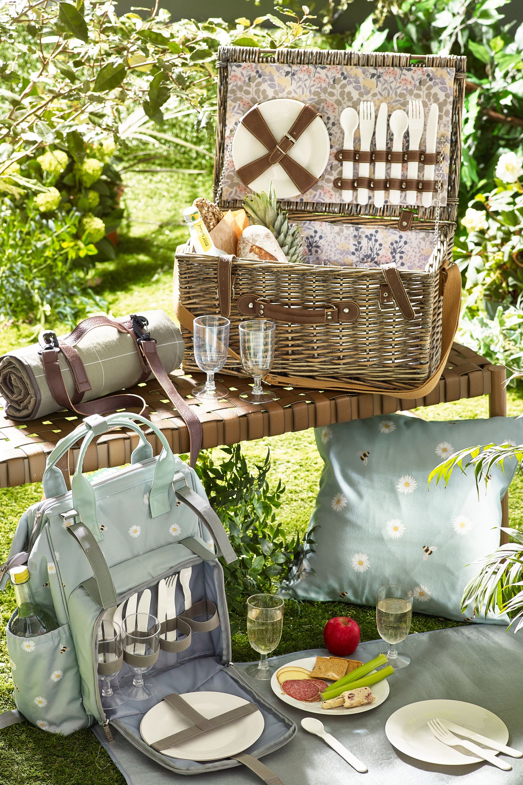 Next picnic rucksack shop