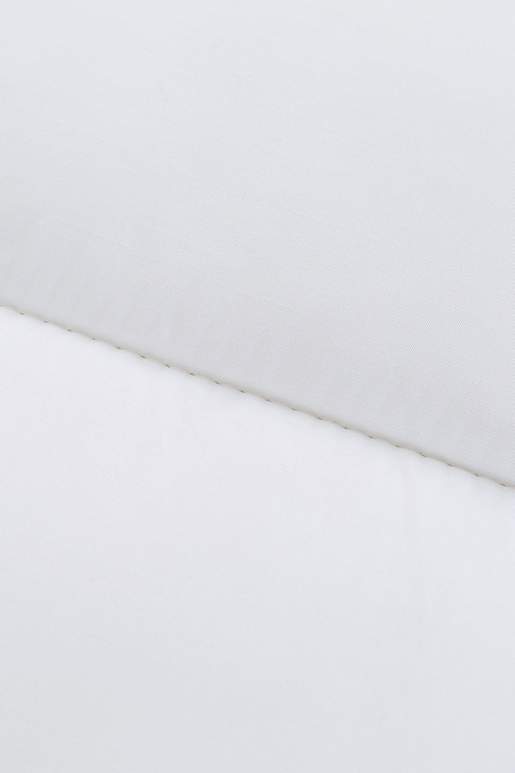 Slumberdown Climate Control 4.5 tog Summer White Duvet - Image 2 of 4