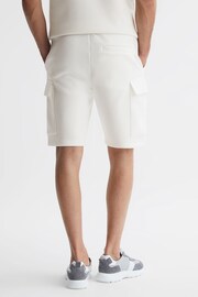 Reiss White Oliver Interlock Jersey Cargo Shorts - Image 4 of 4