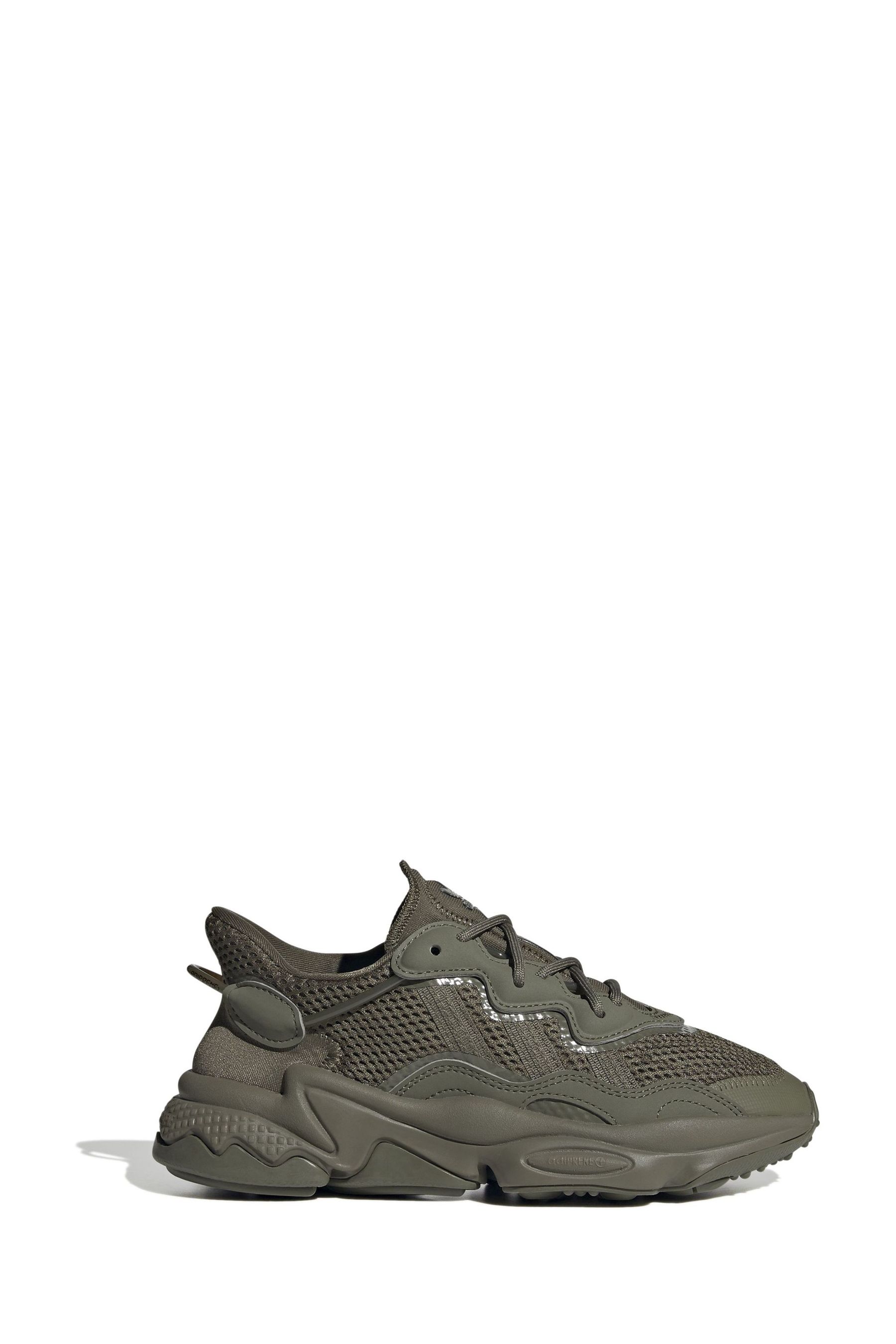 Adidas ozweego white junior hot sale