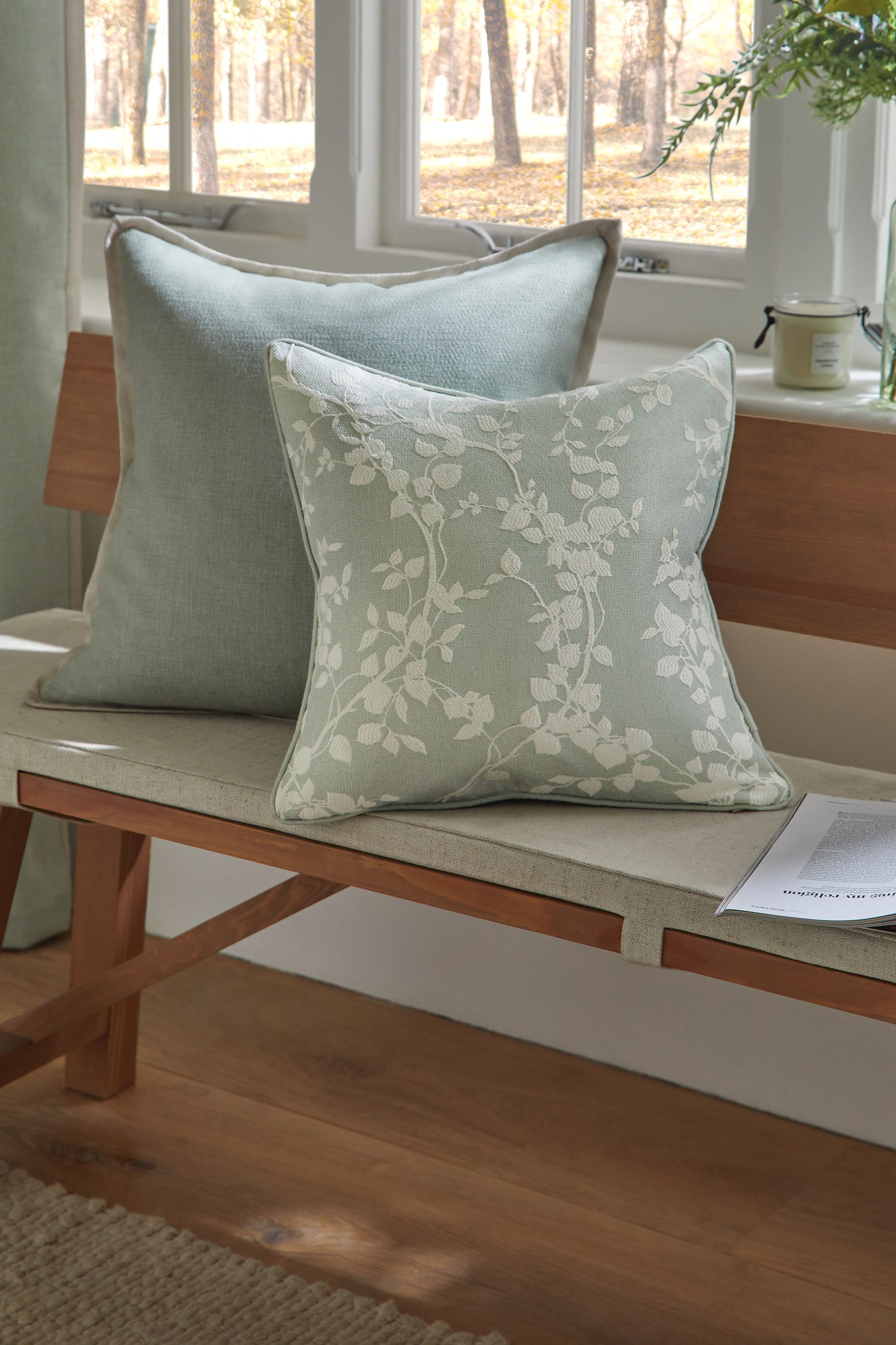 Leaf green cushions online