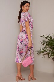 Chi Chi London Purple Short Sleeve V-Neck Floral Midi Dress - Image 2 of 4