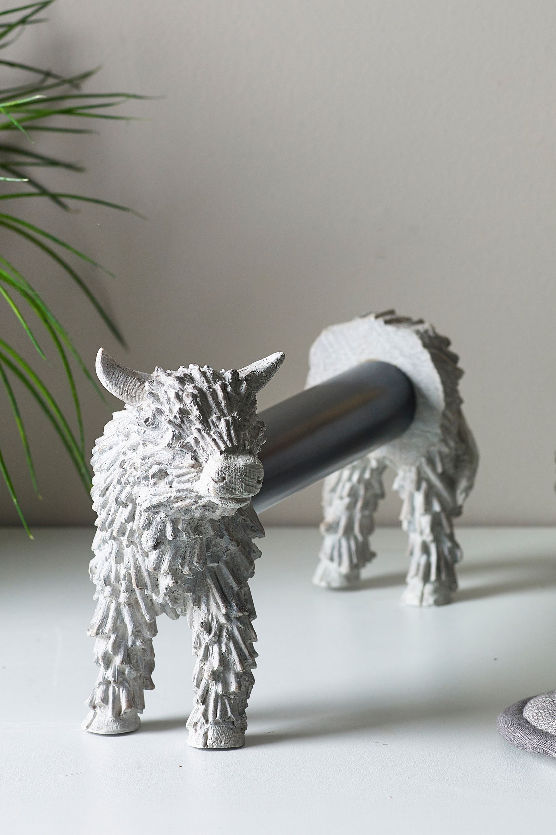 Cow kitchen roll holder outlet