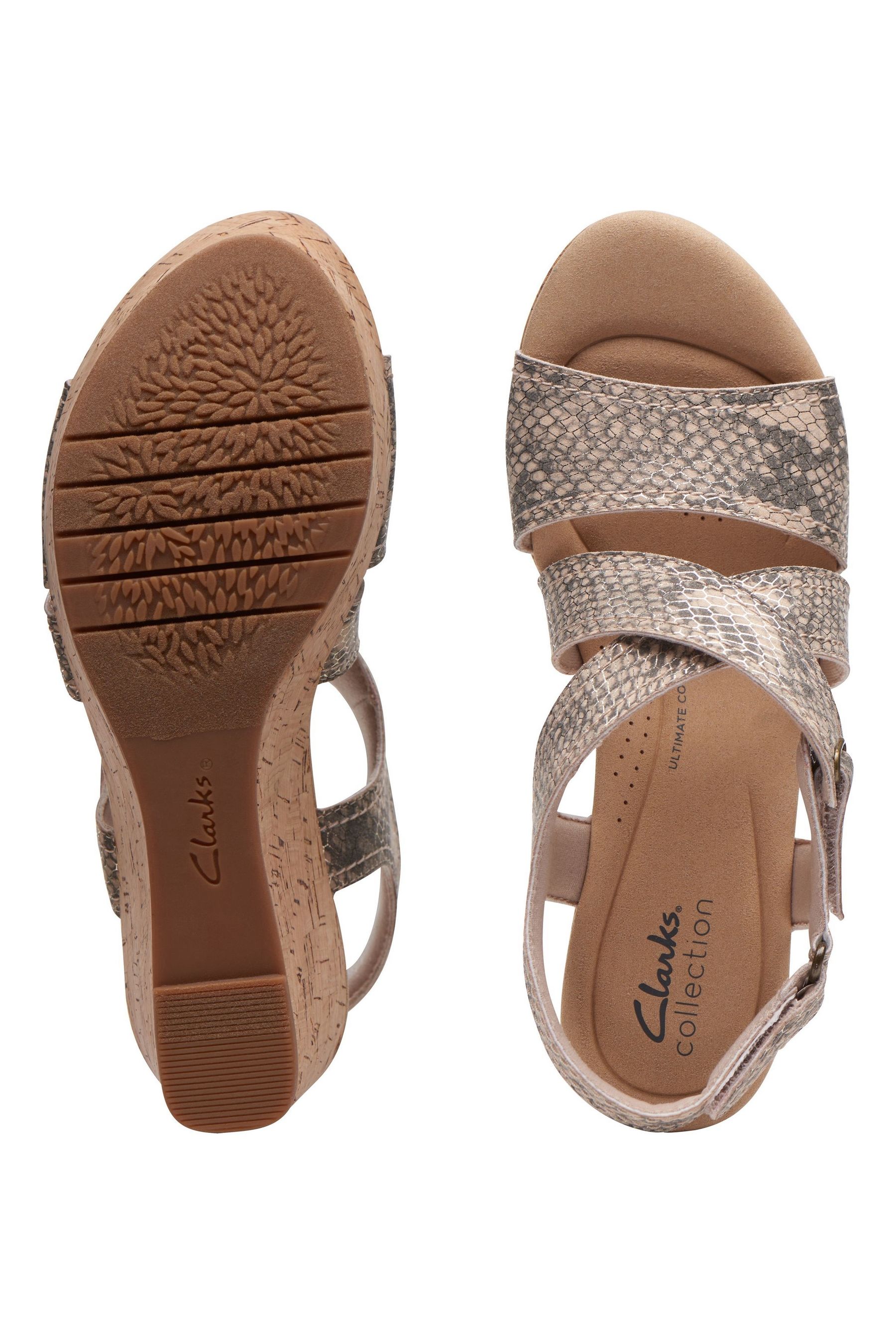 Clarks silver flip flops online
