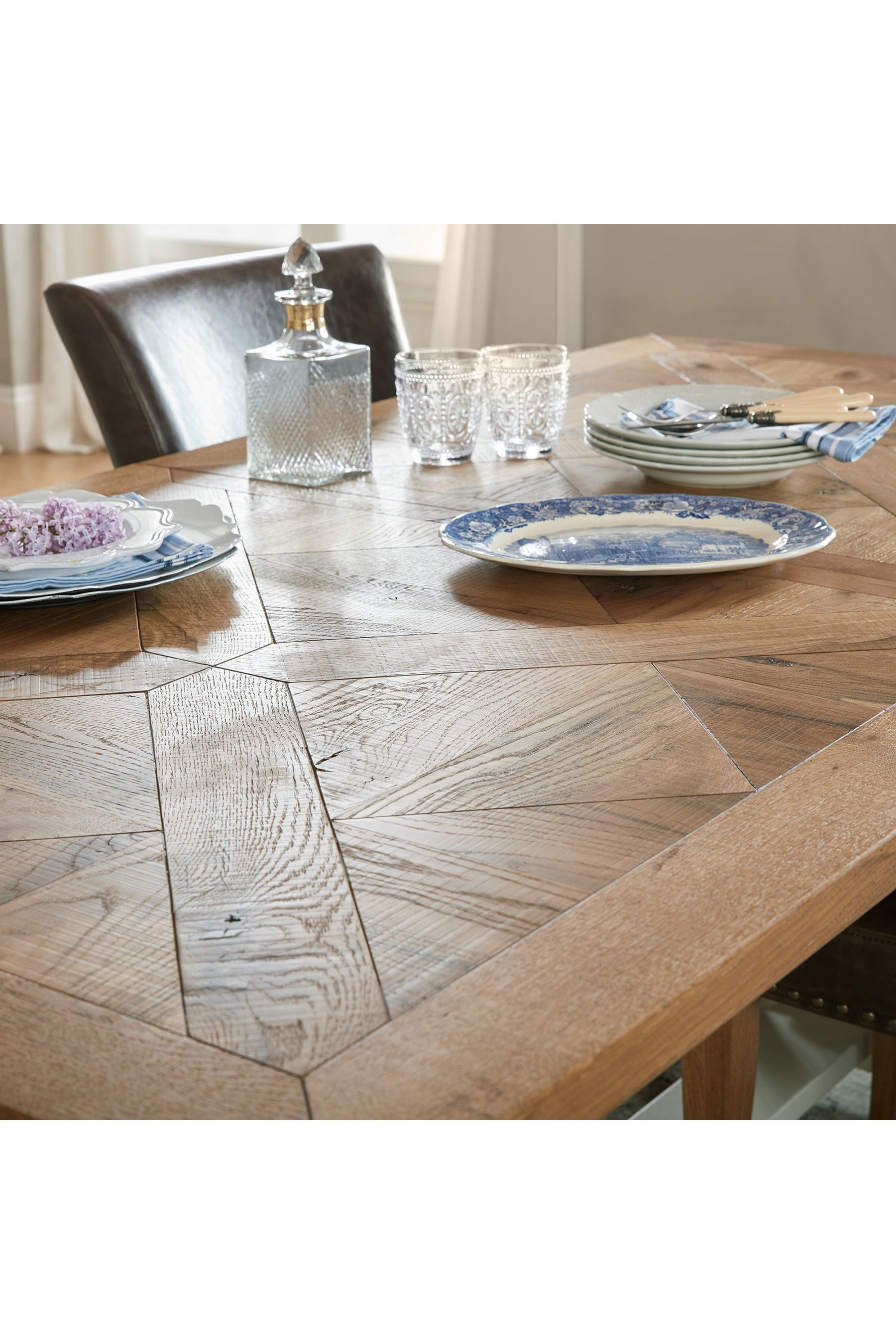 Cream extendable dining table outlet