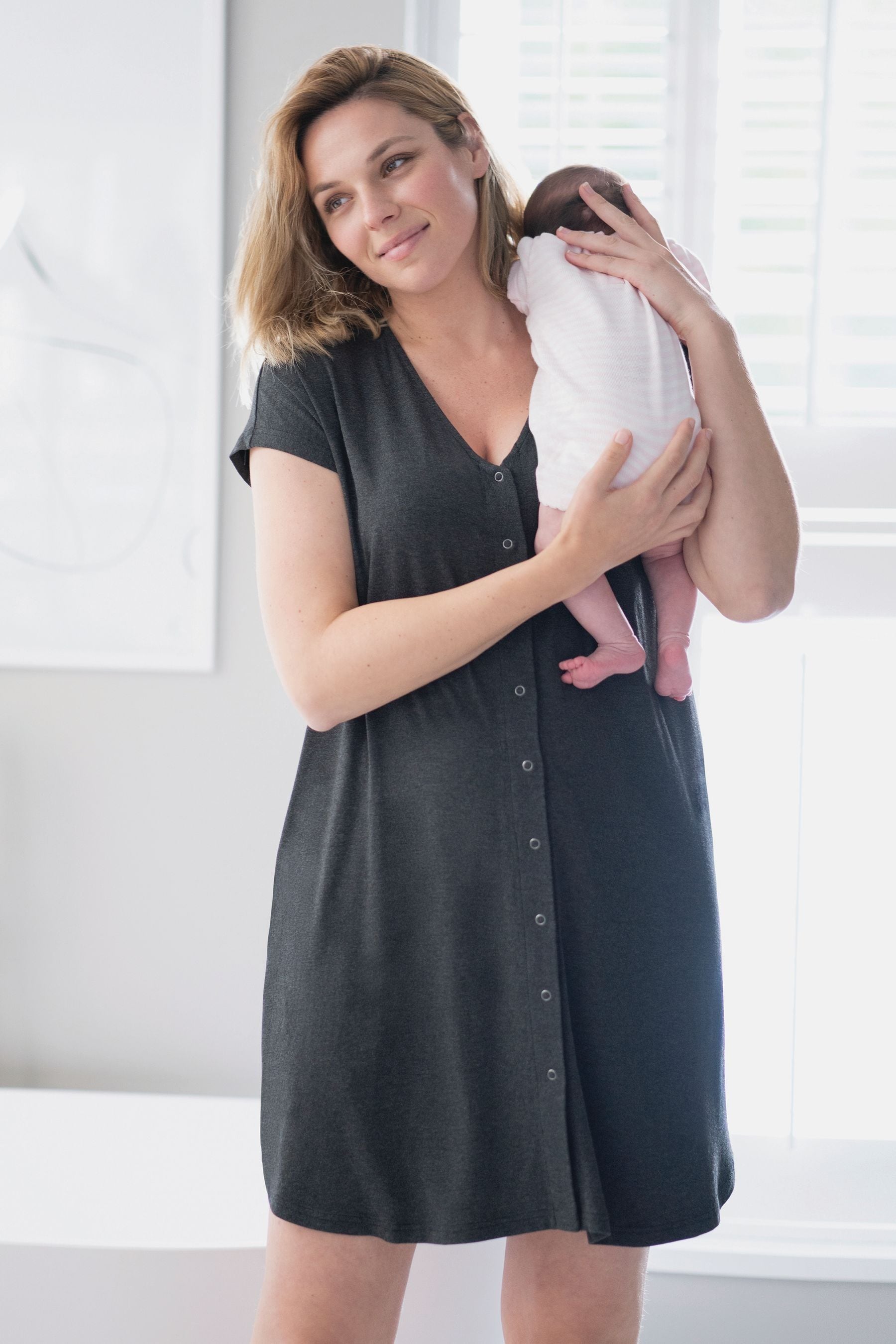 Birthing dress uk shop