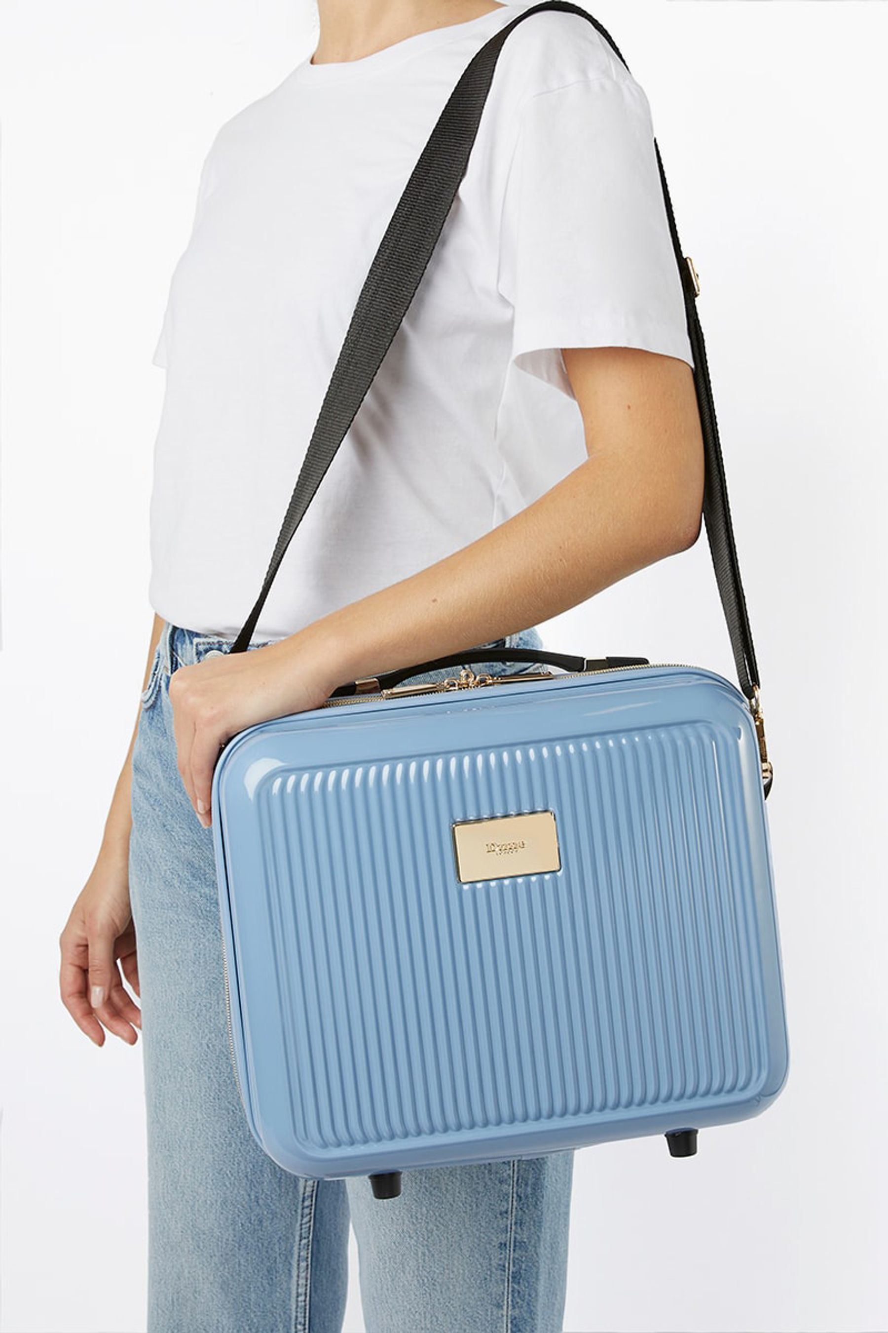 Vanity hard case online