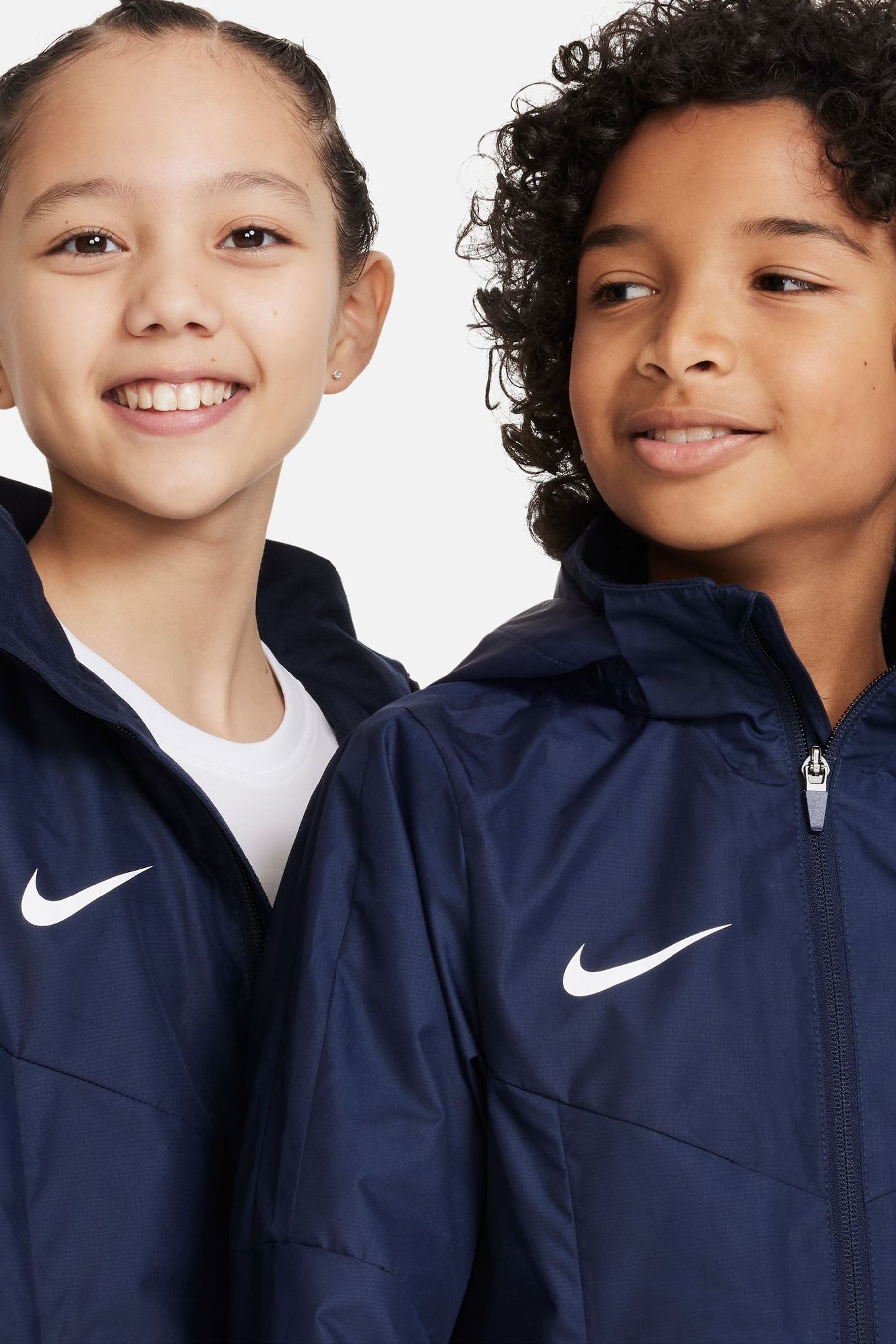 Childrens nike waterproof jackets online