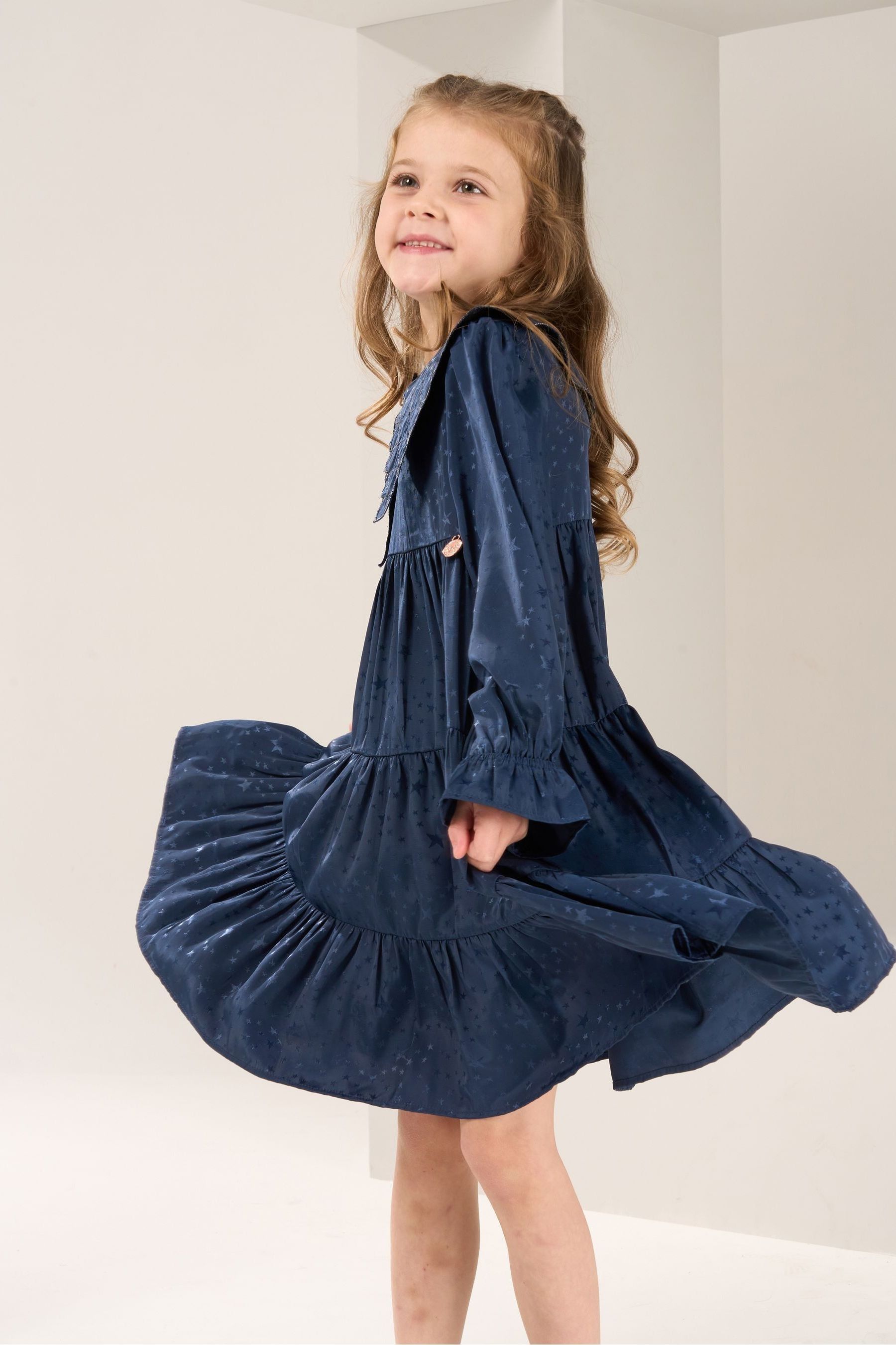 Next star dress shop