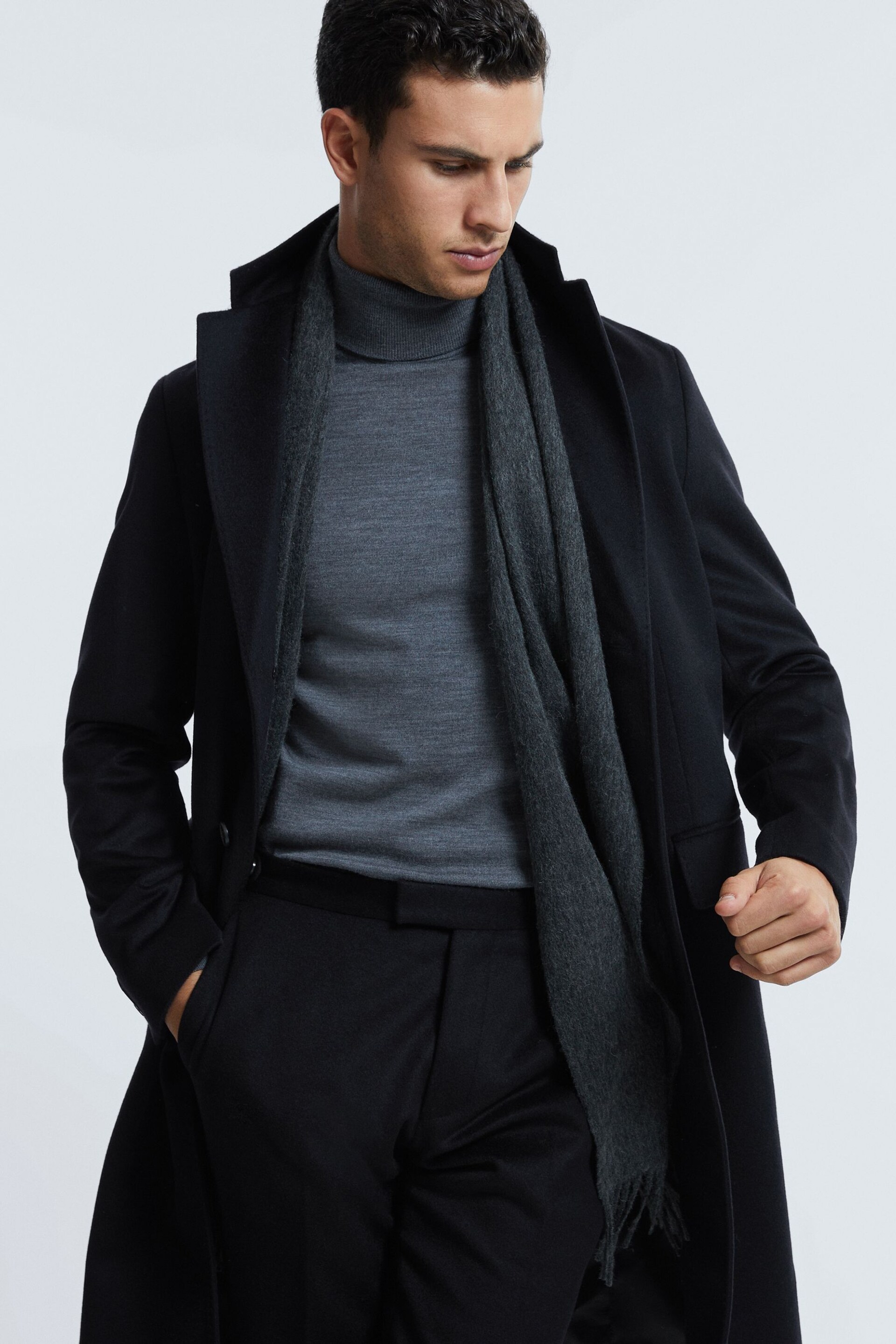 Reiss Navy Tycho Atelier Cashmere Single Breasted Coat - Image 6 of 8