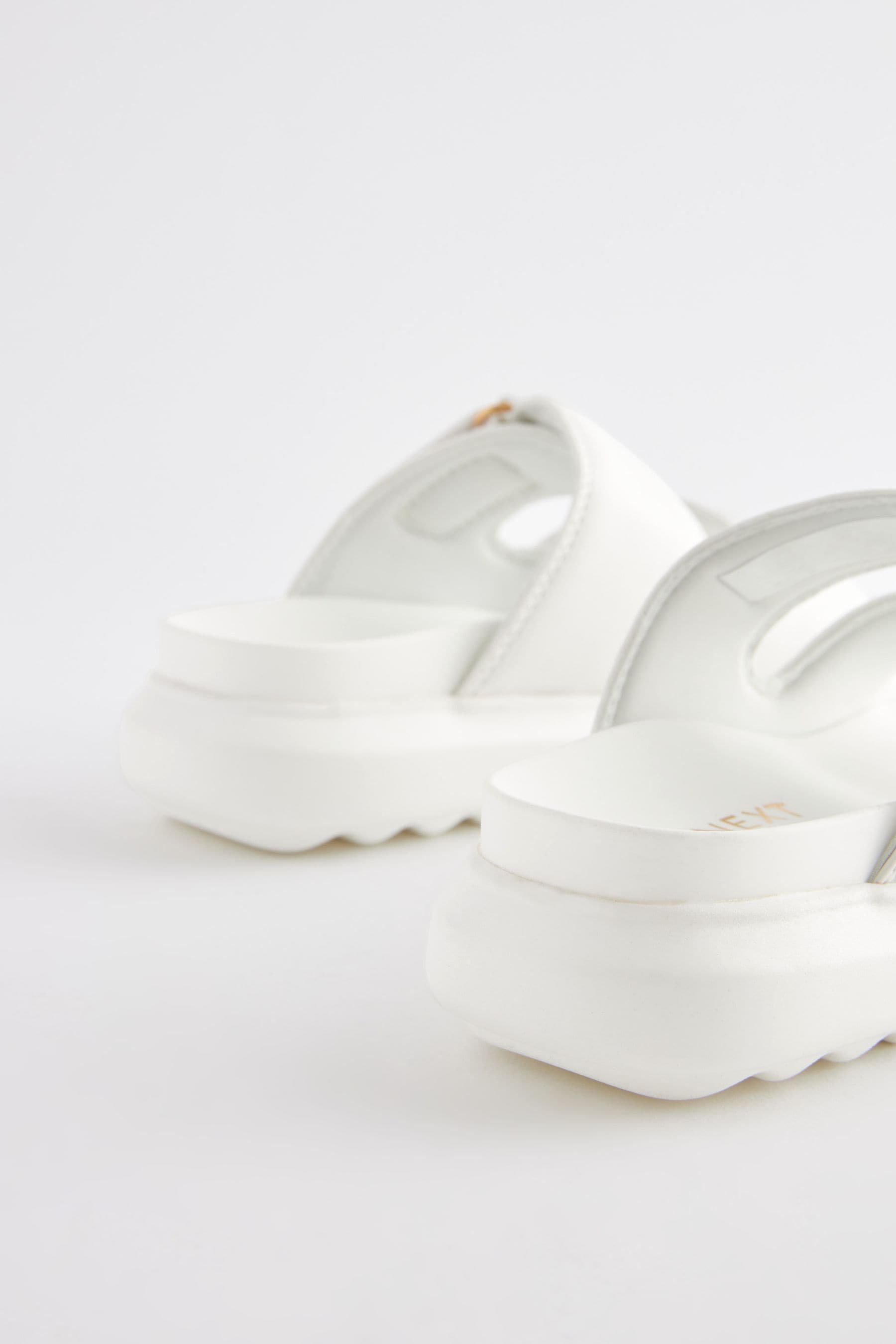 White chunky flatforms cheap