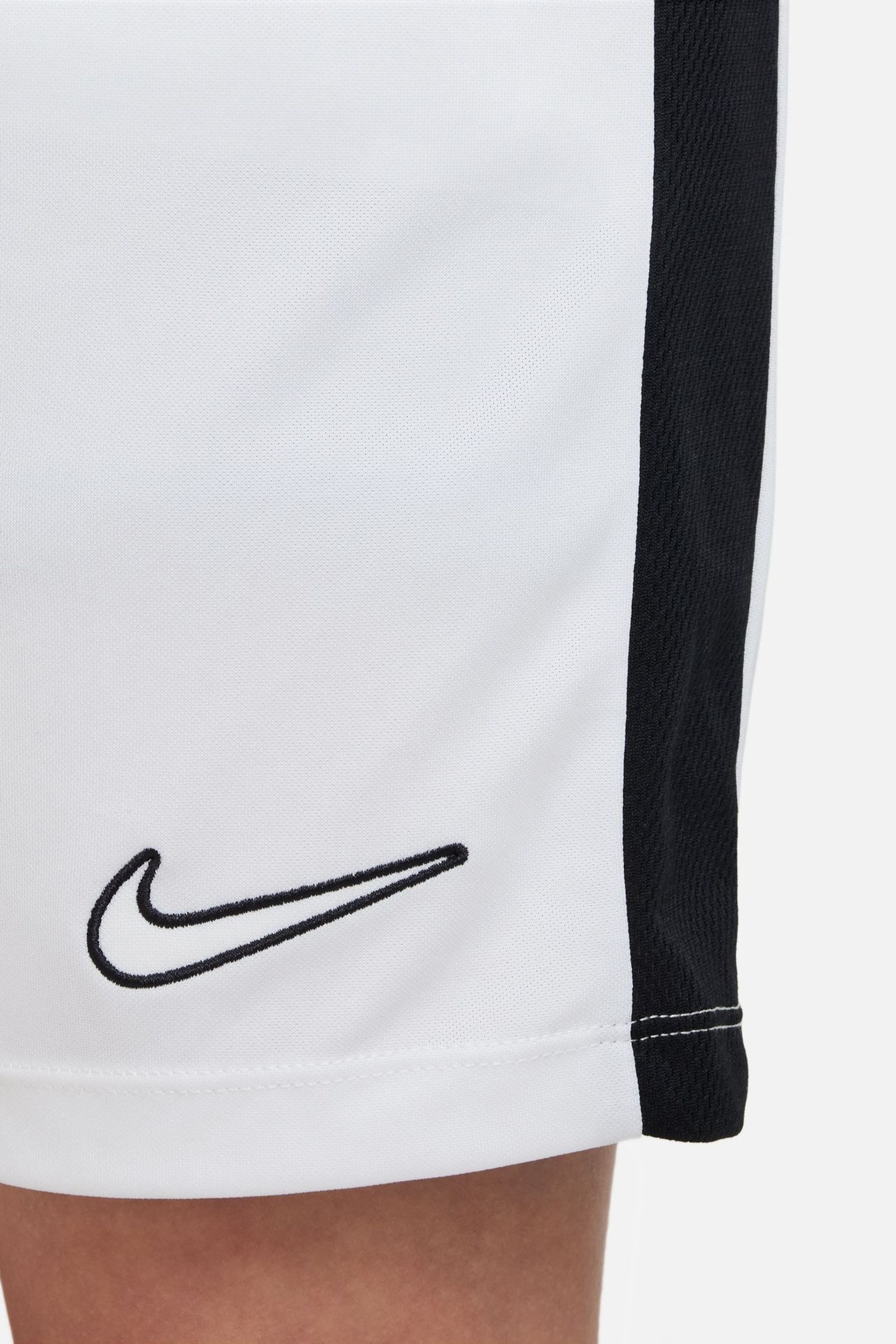 Nike White Dri-FIT Academy Training Shorts - Image 7 of 10