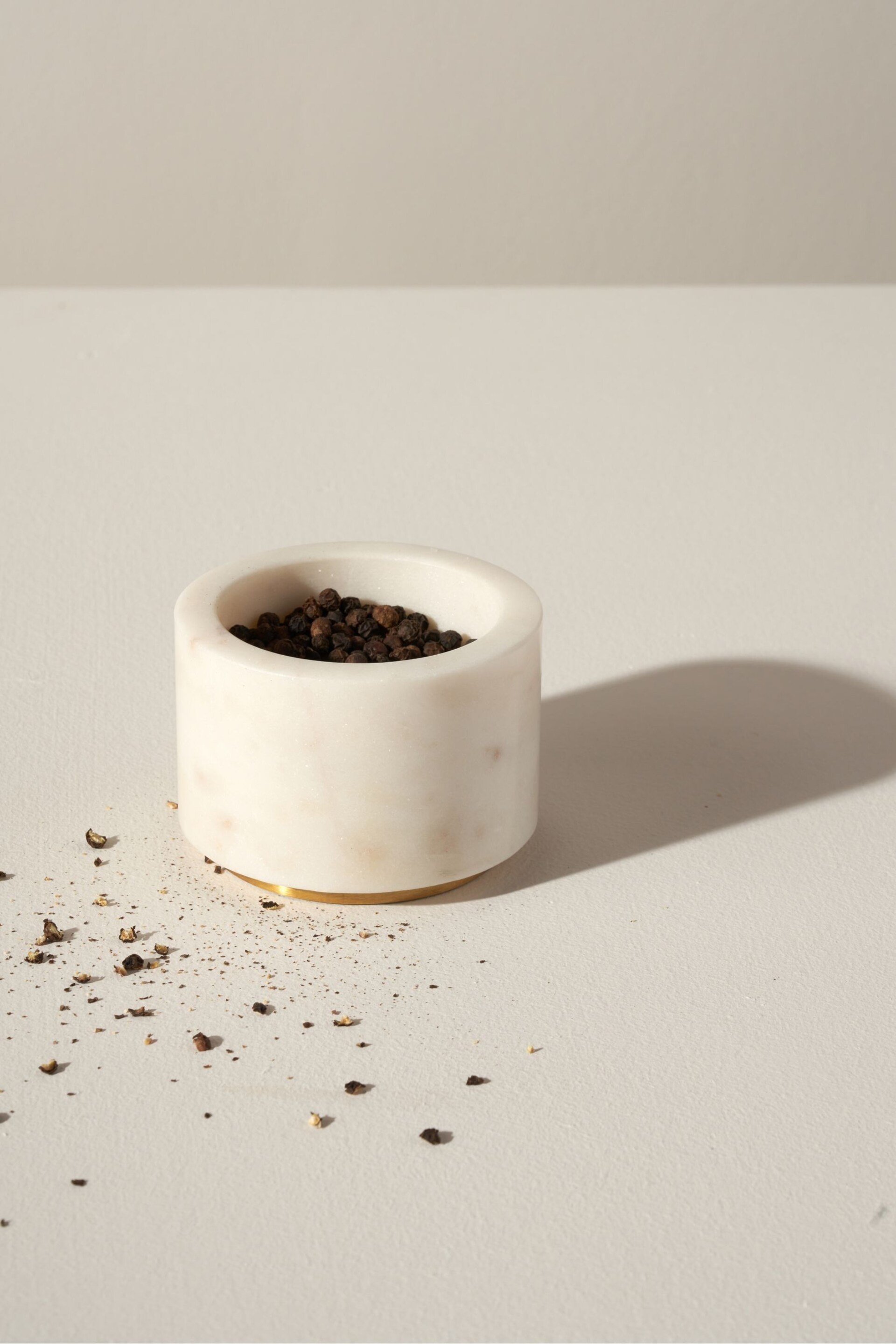 Truly White Marble And Gold Pinch Pot - Image 1 of 3