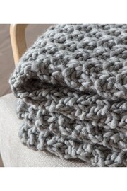 Gallery Home Grey Moss Chunky Knitted Throw - Image 2 of 5