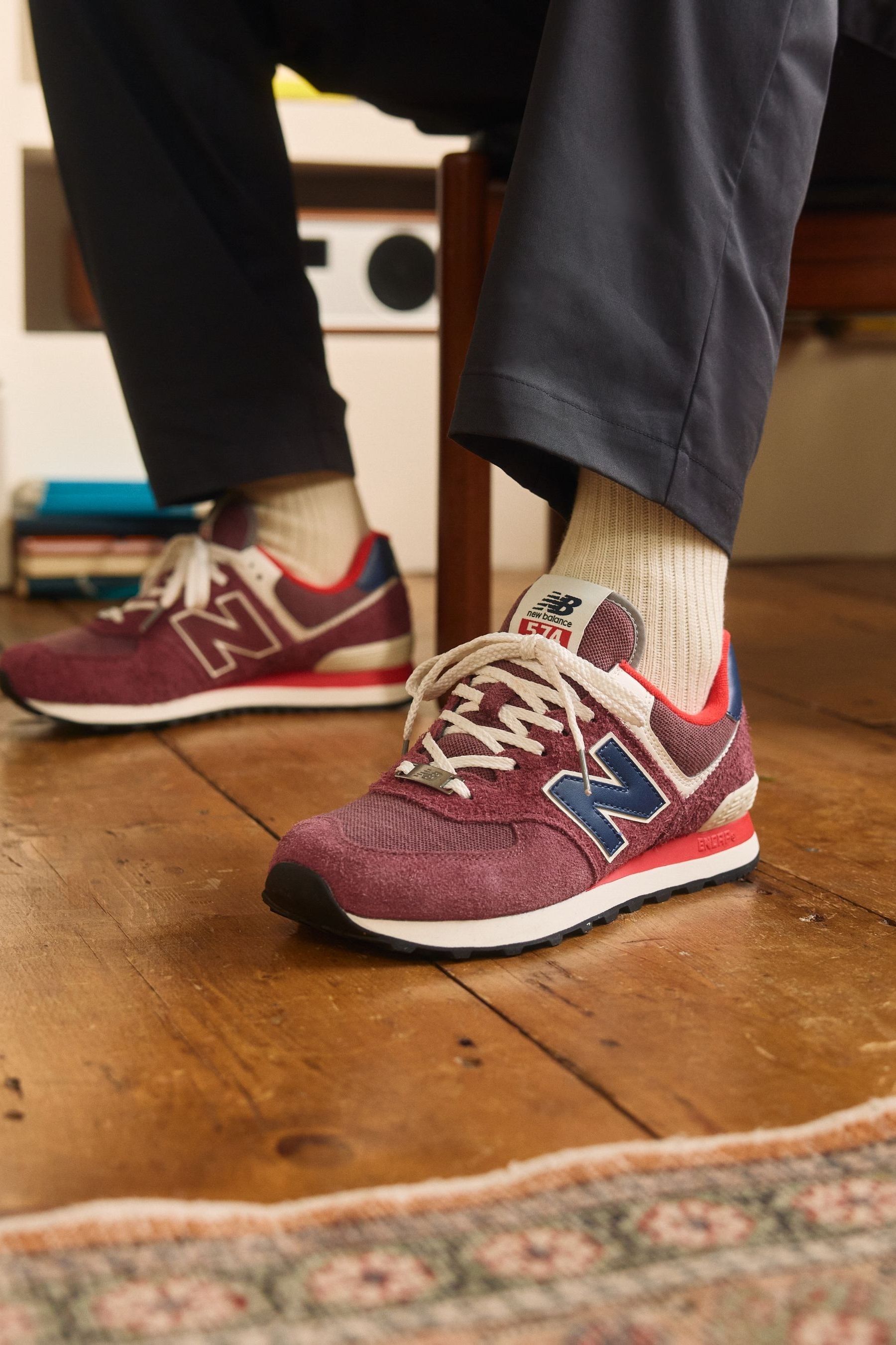 New balance red trainers discount