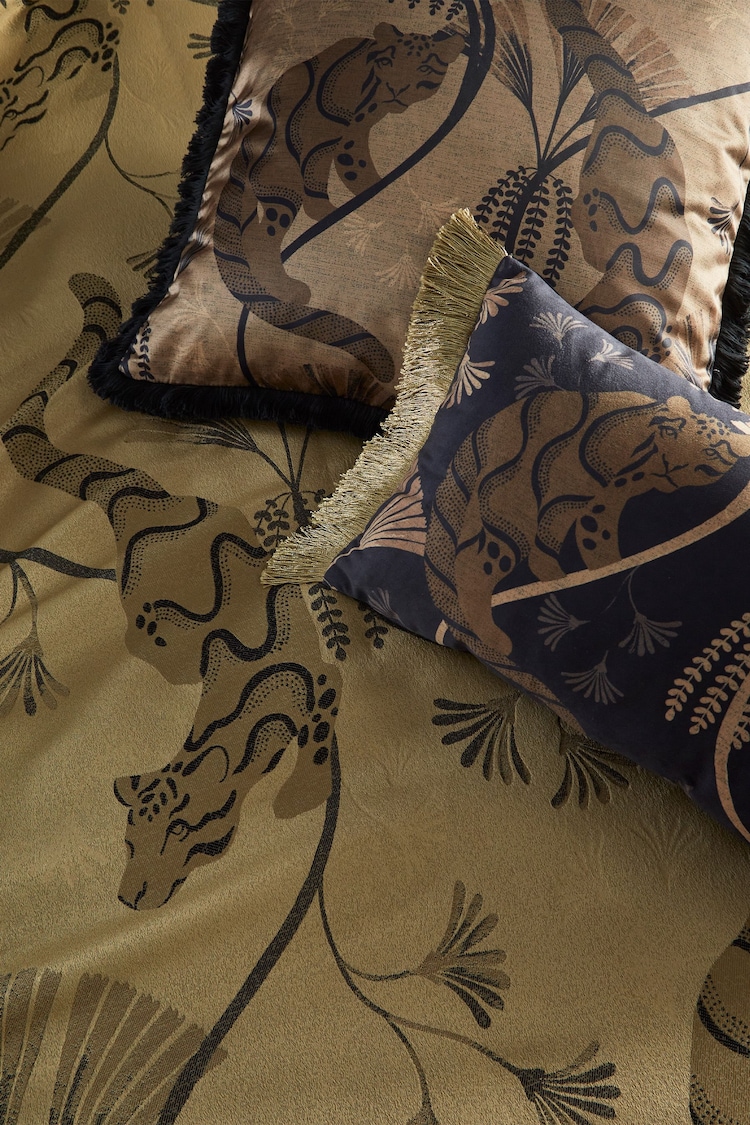 Riva Paoletti Gold Global Animal Jacquard Duvet Cover and Pillowcase Set - Image 4 of 4