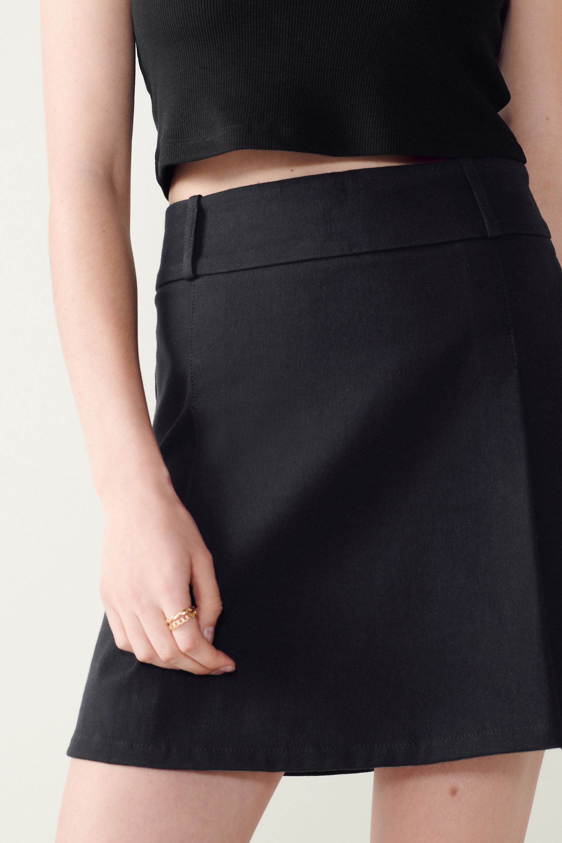 Black pleated jersey skirt clearance