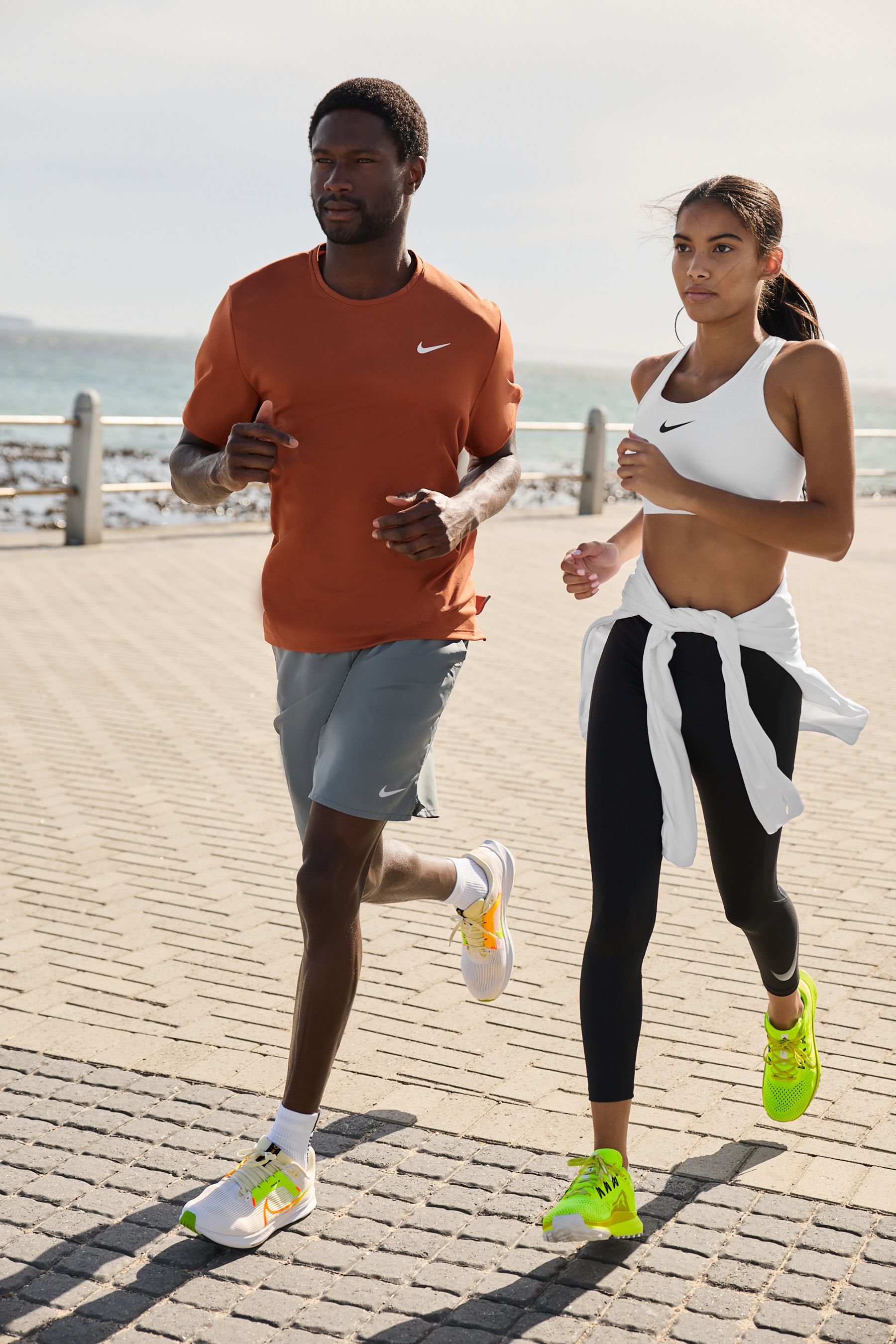 Nike lemon trainers store
