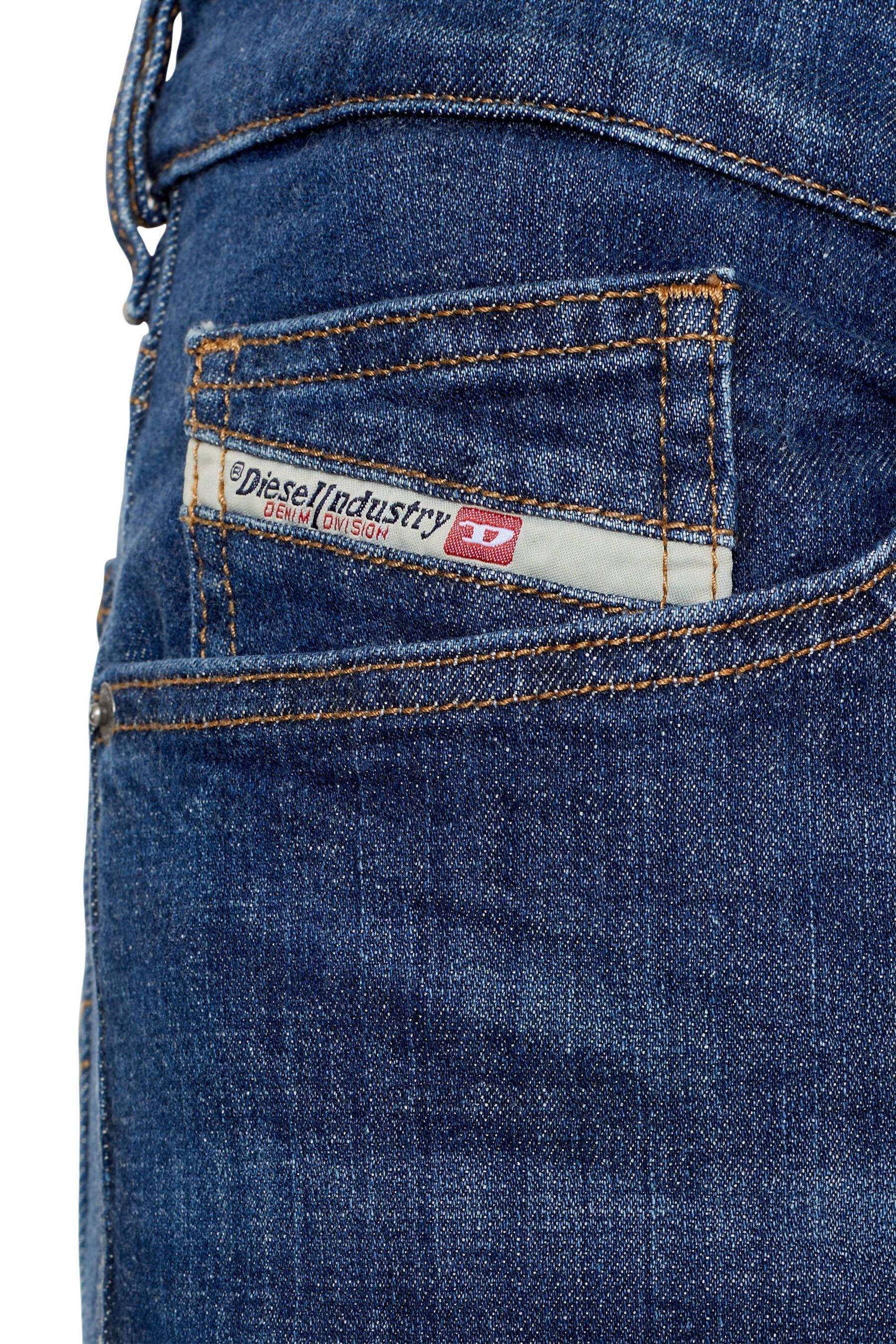 Diesel straight top
