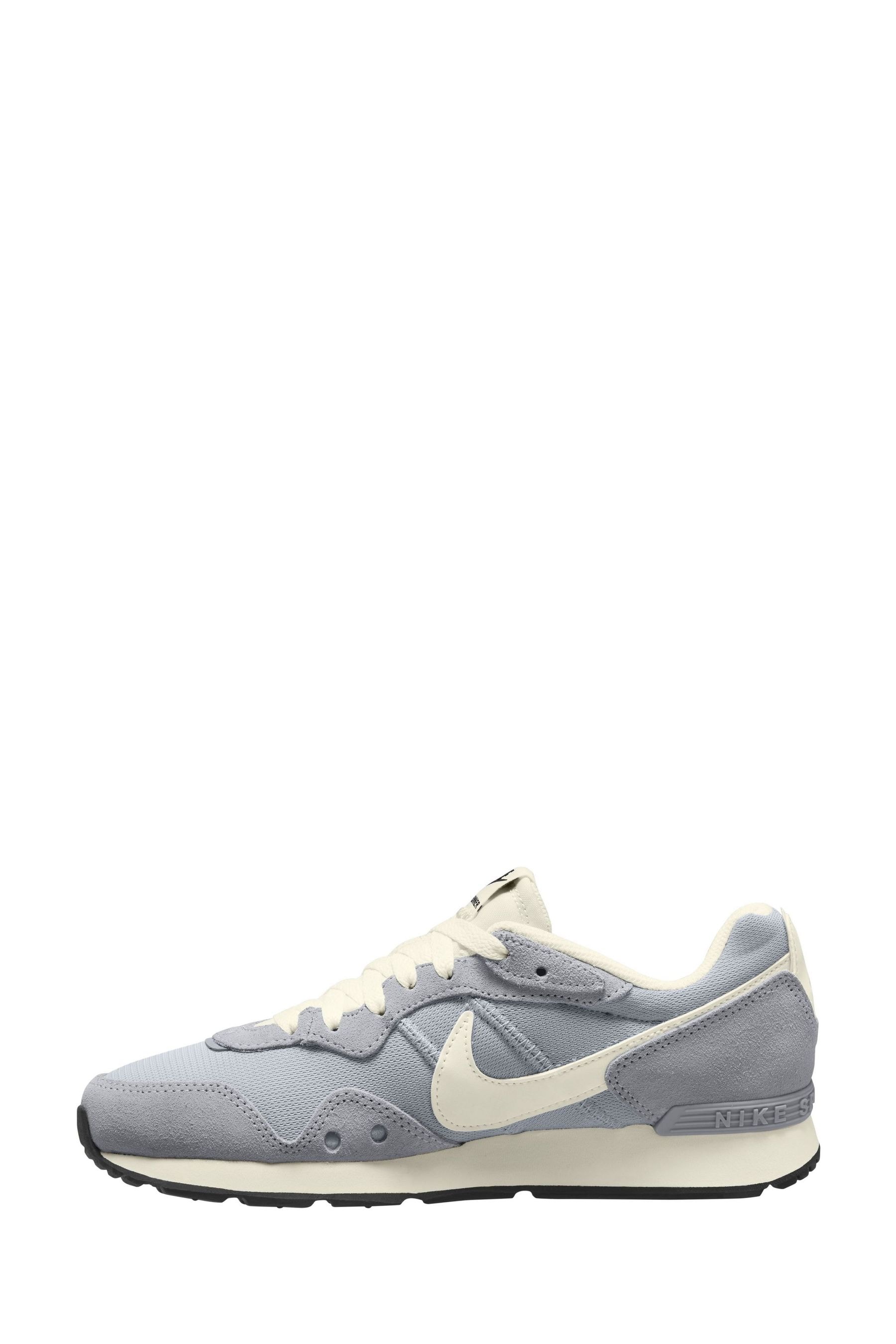 Nike style runner store