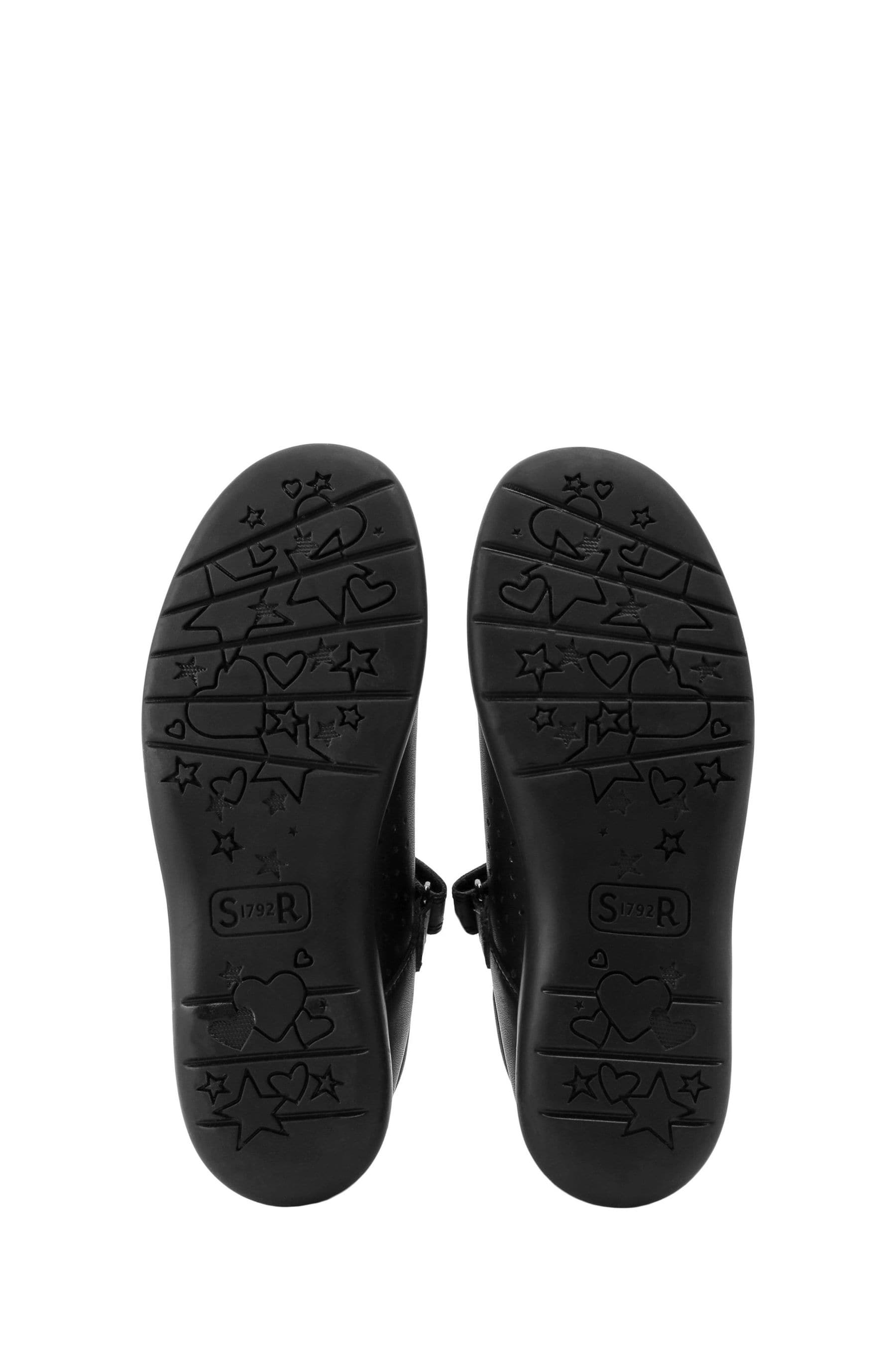 Synthetic shoes vegan discount