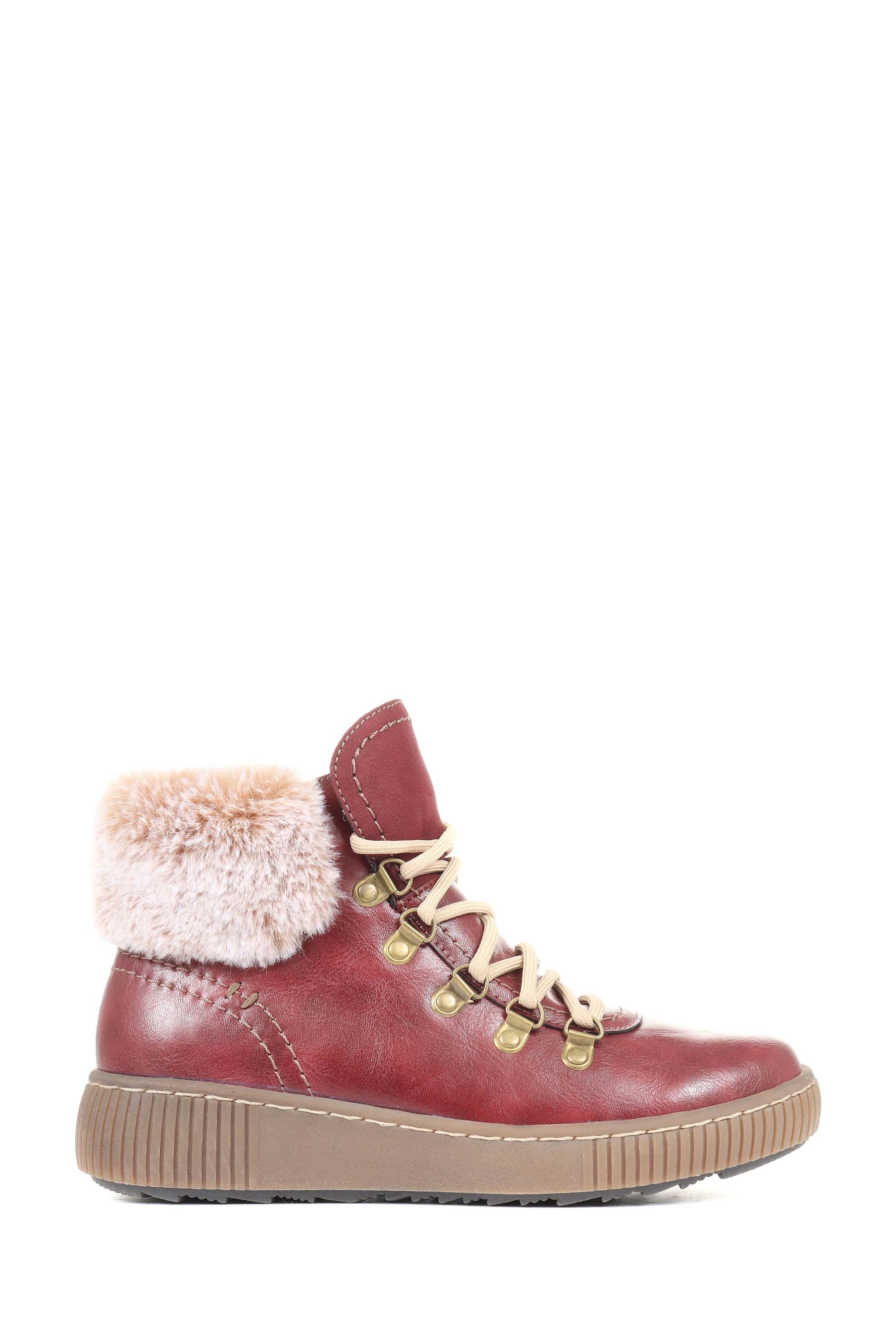 Lace up hiker boots women's 2025