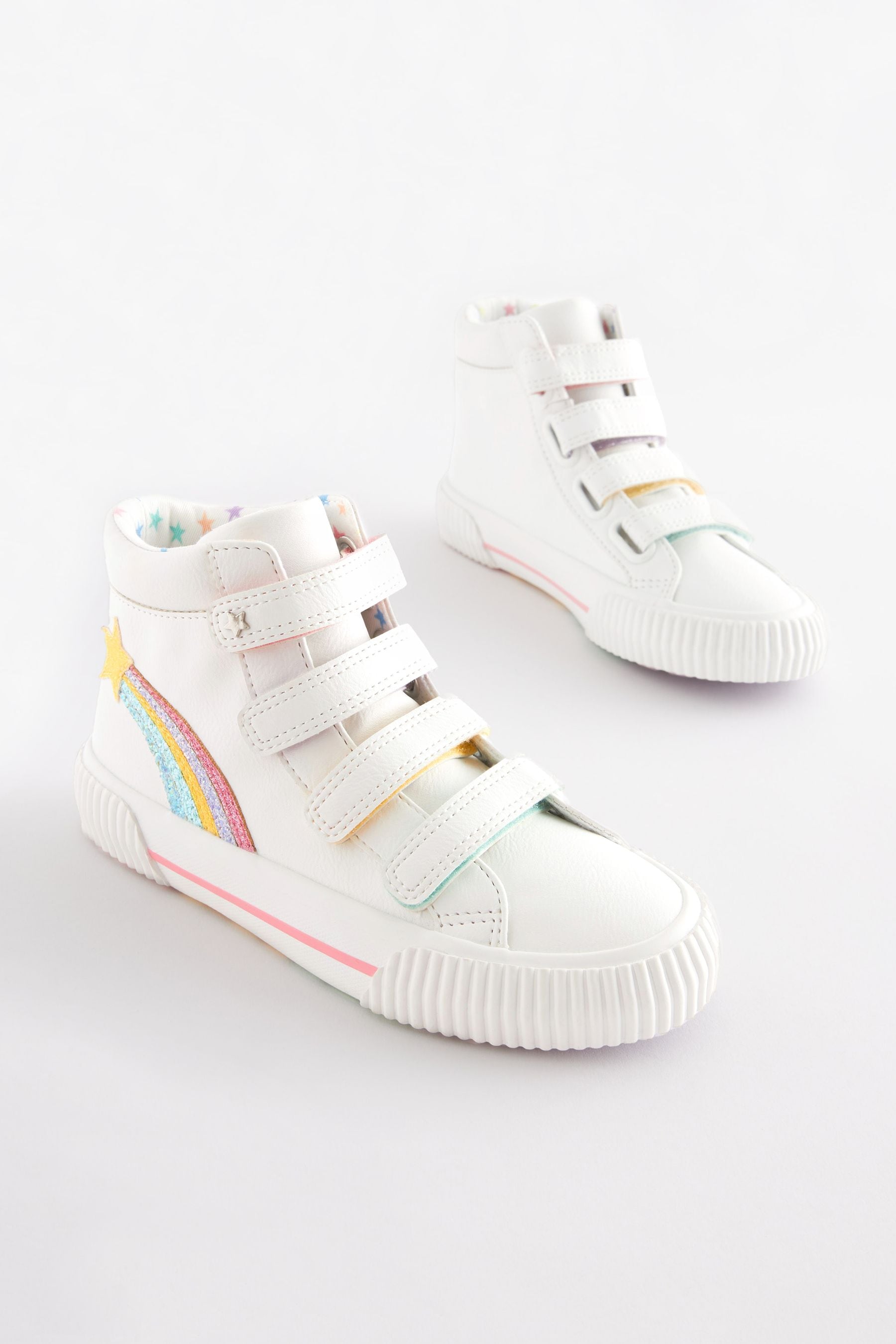 White trainers high top on sale