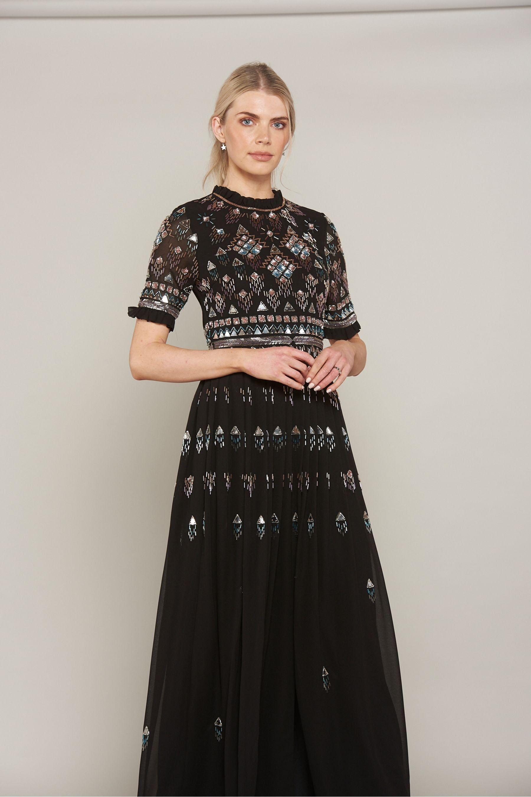 Frock and frill black dress shop