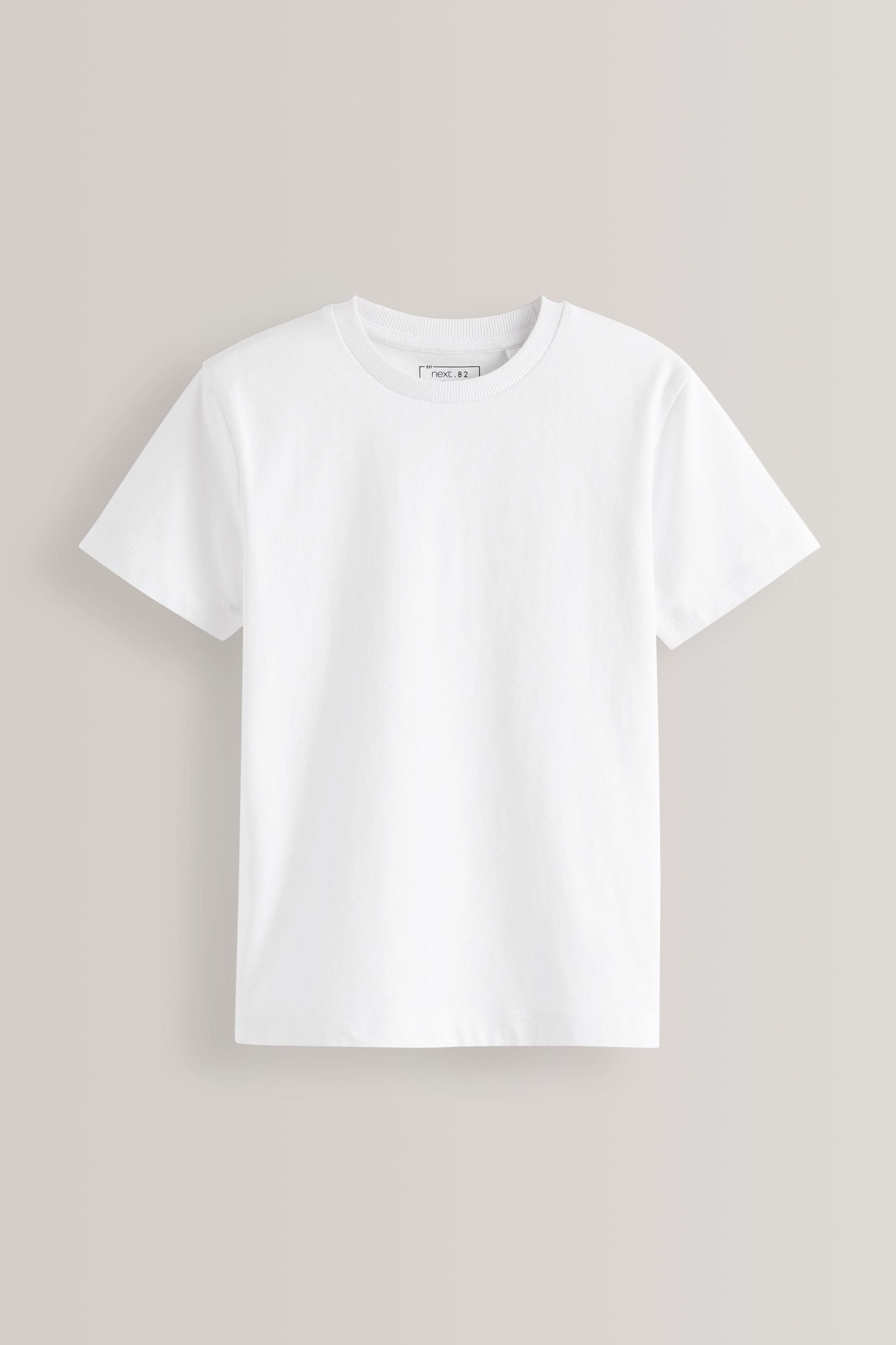 Plain white t shirt fashion store