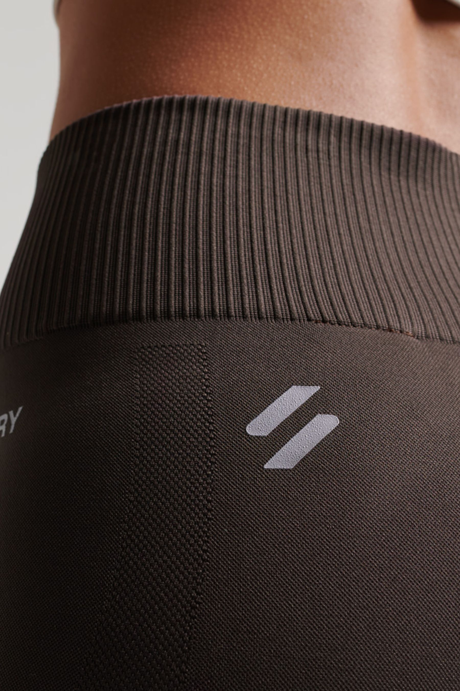 Superdry sport tights hotsell