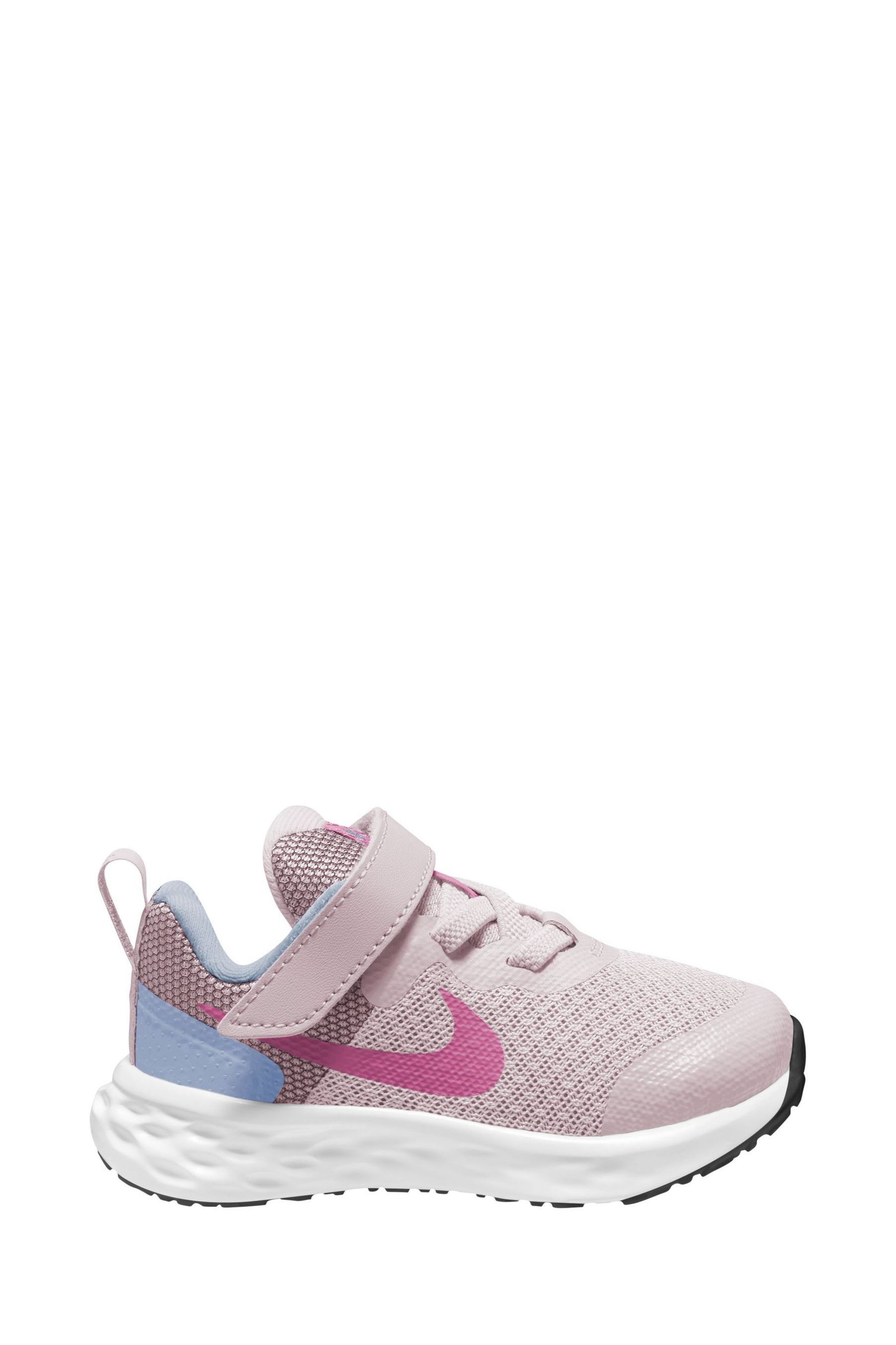 Nike revolution infant trainers discount