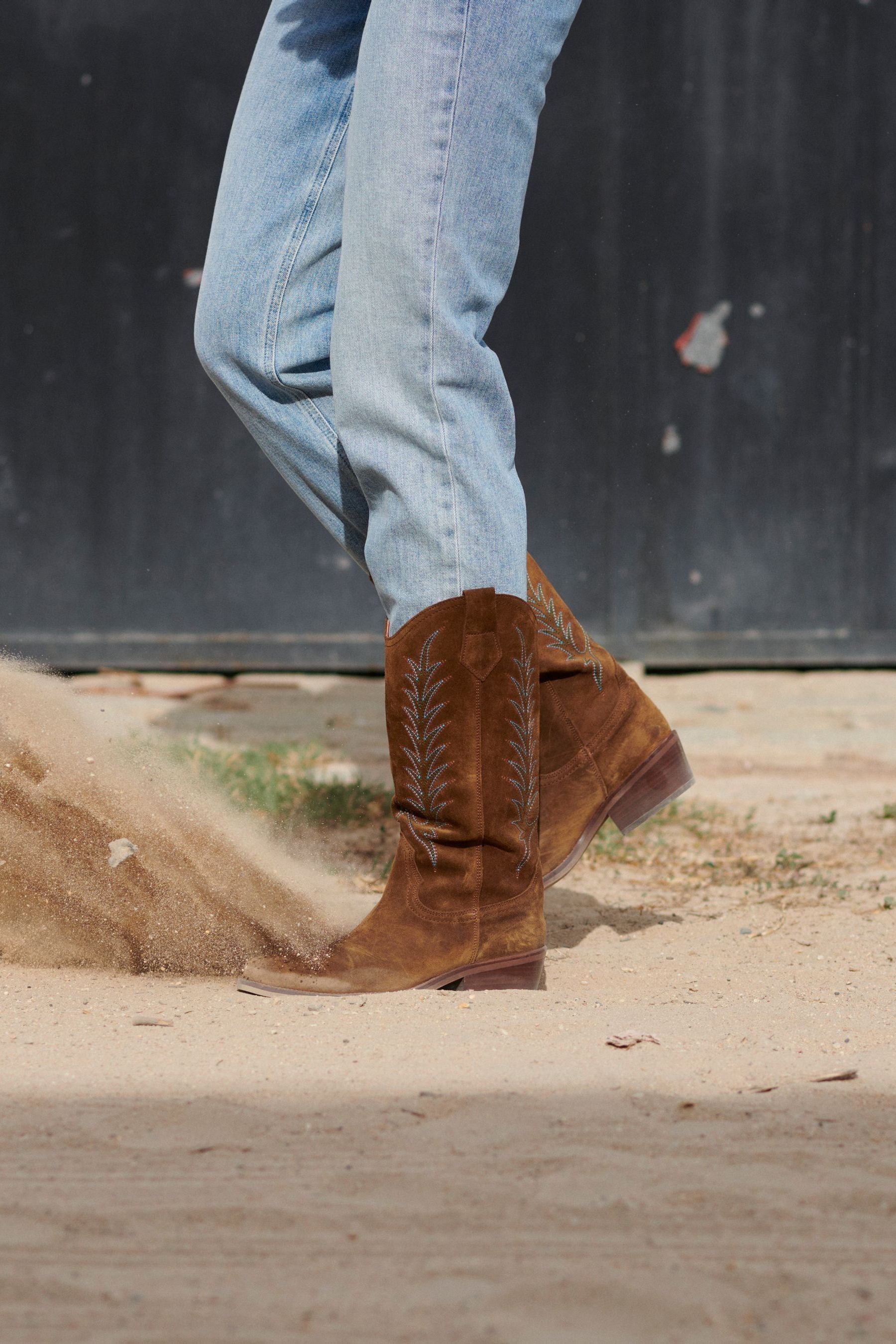 Joules embroidered boots online