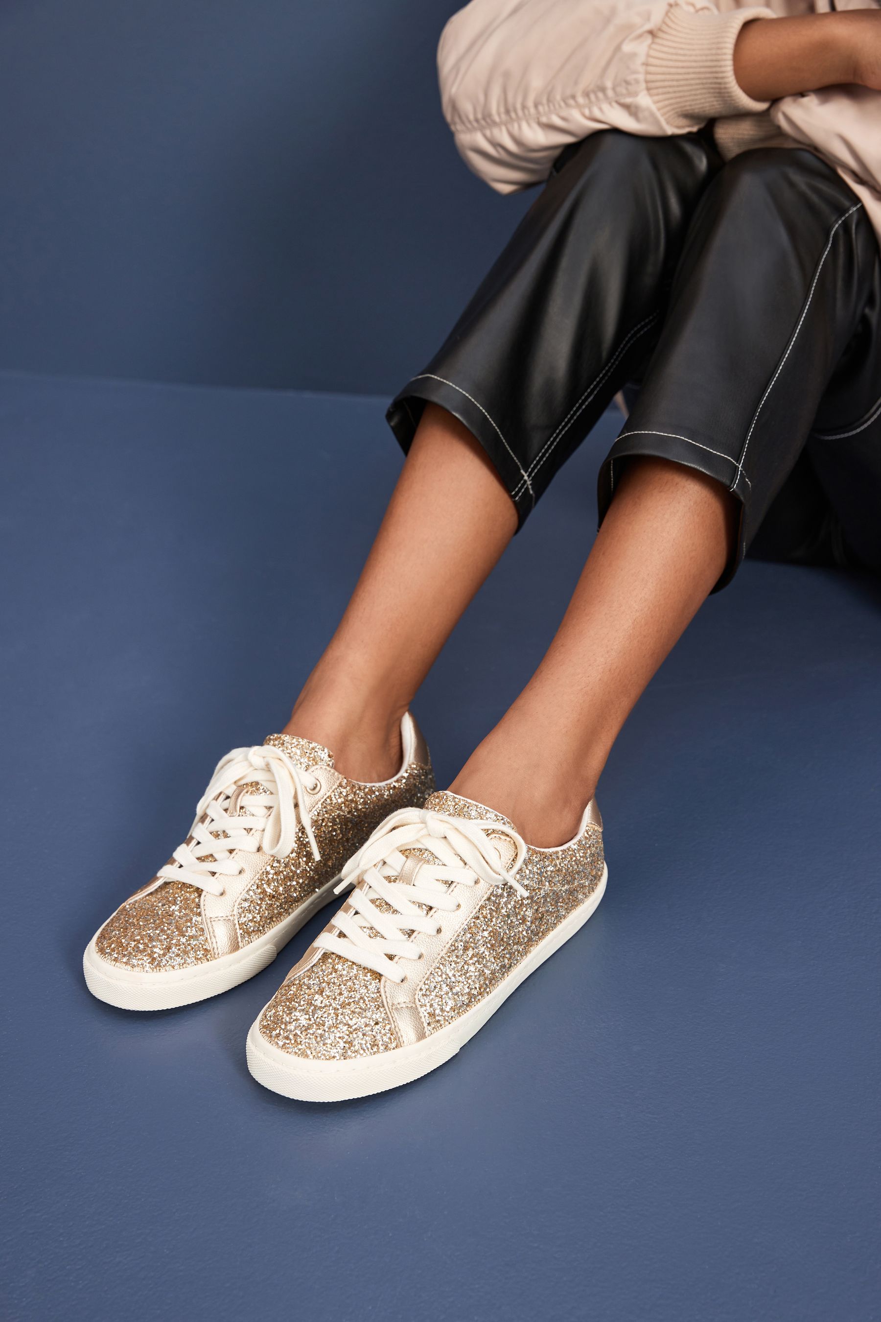 Forever comfort trainers hotsell