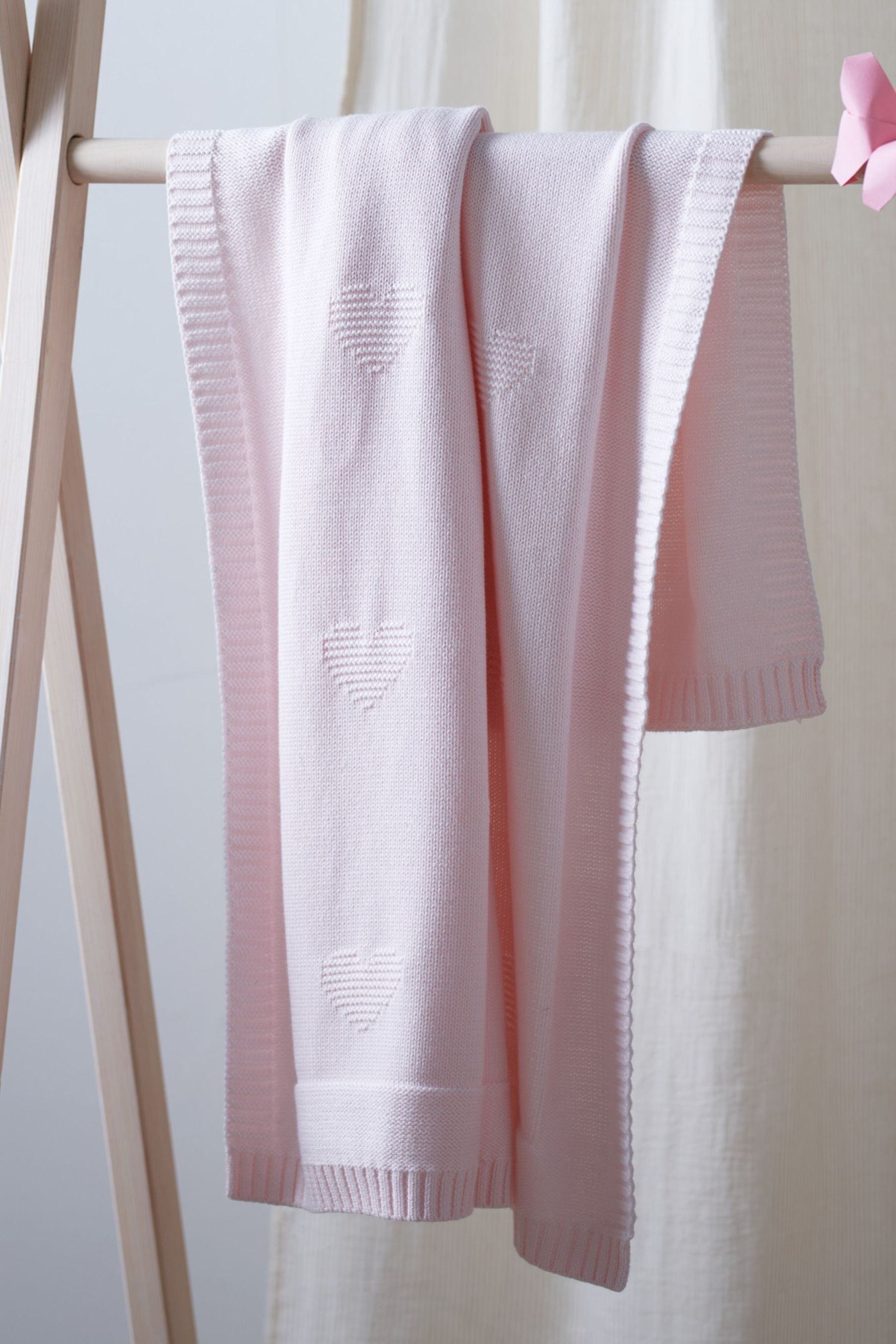 Pink heart blanket online
