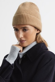Reiss Camel Cara Cashmere Ribbed Beanie Hat - Image 2 of 4