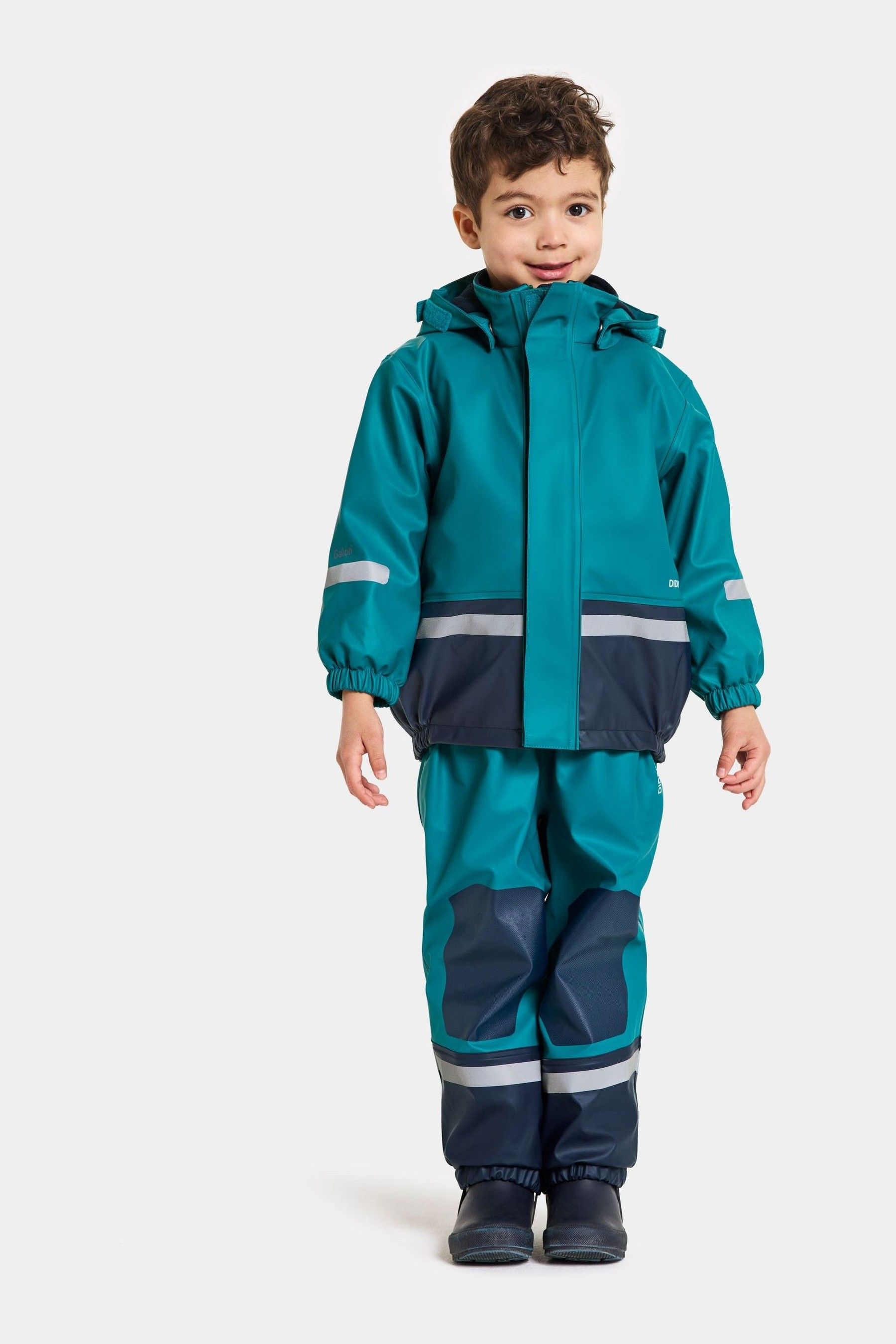 Buy Didriksons Kids Green Boardman Set from Next Luxembourg
